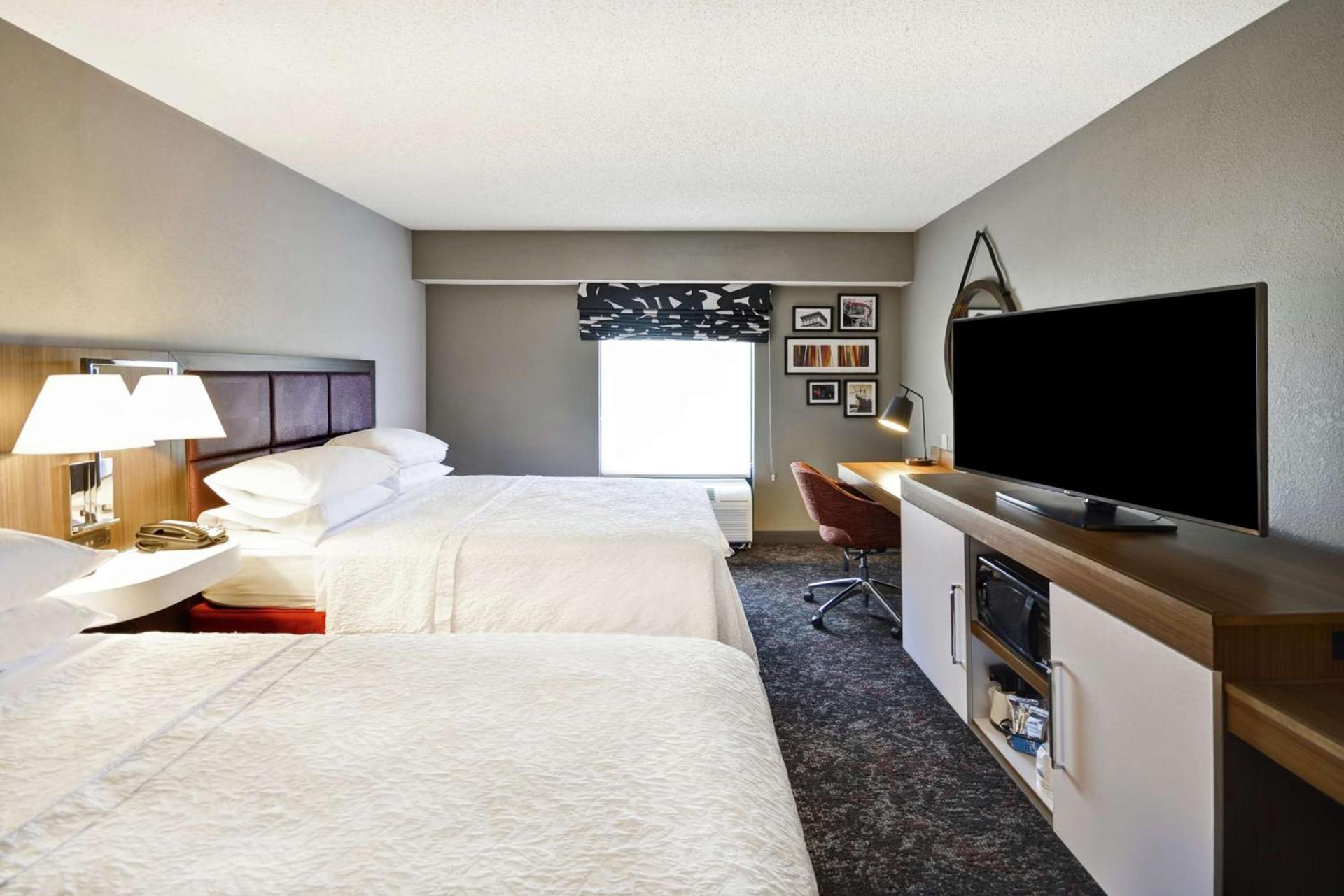 Hampton Inn & Suites Columbus-Easton Area photo 31