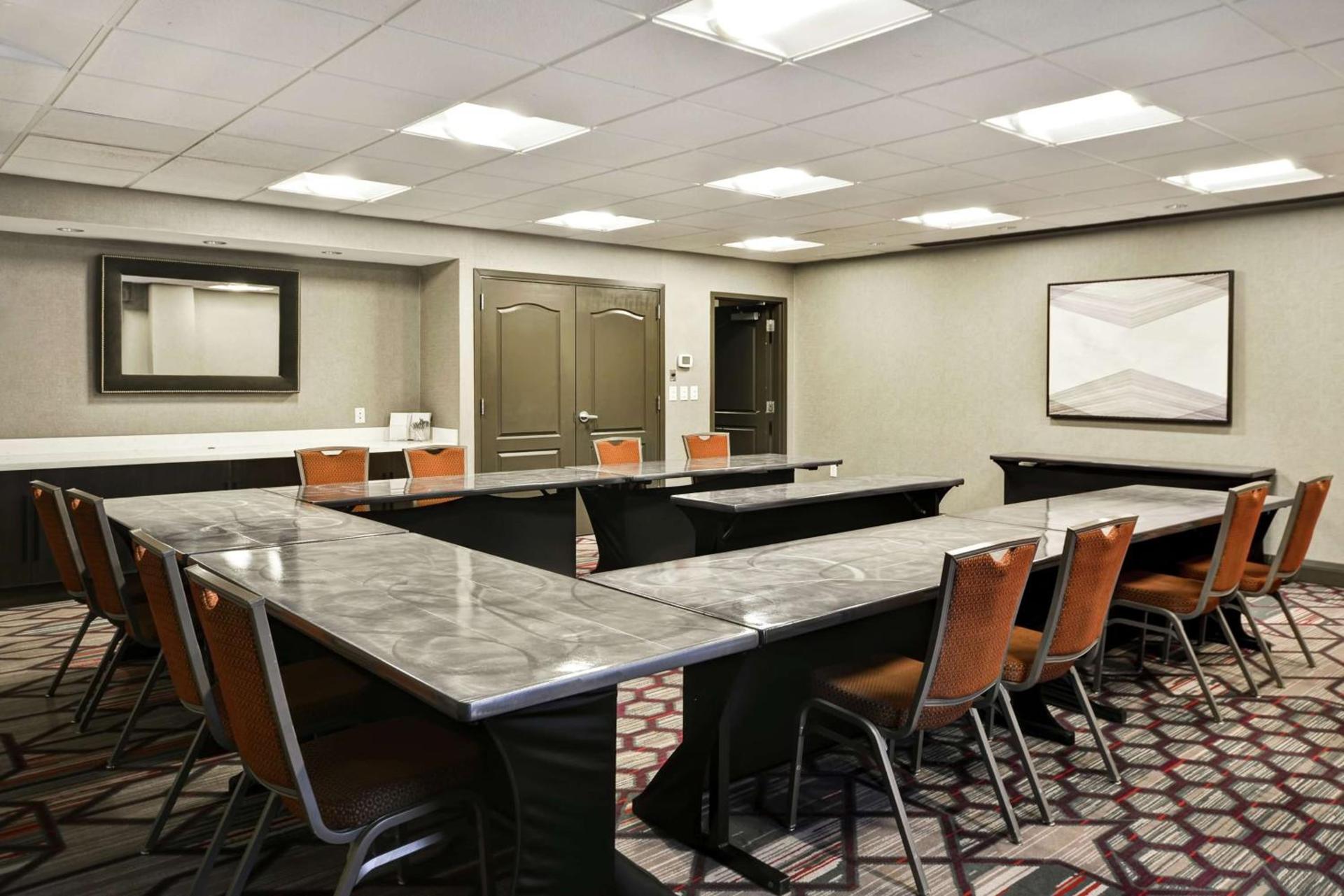 Hampton Inn & Suites Columbus-Easton Area photo 37