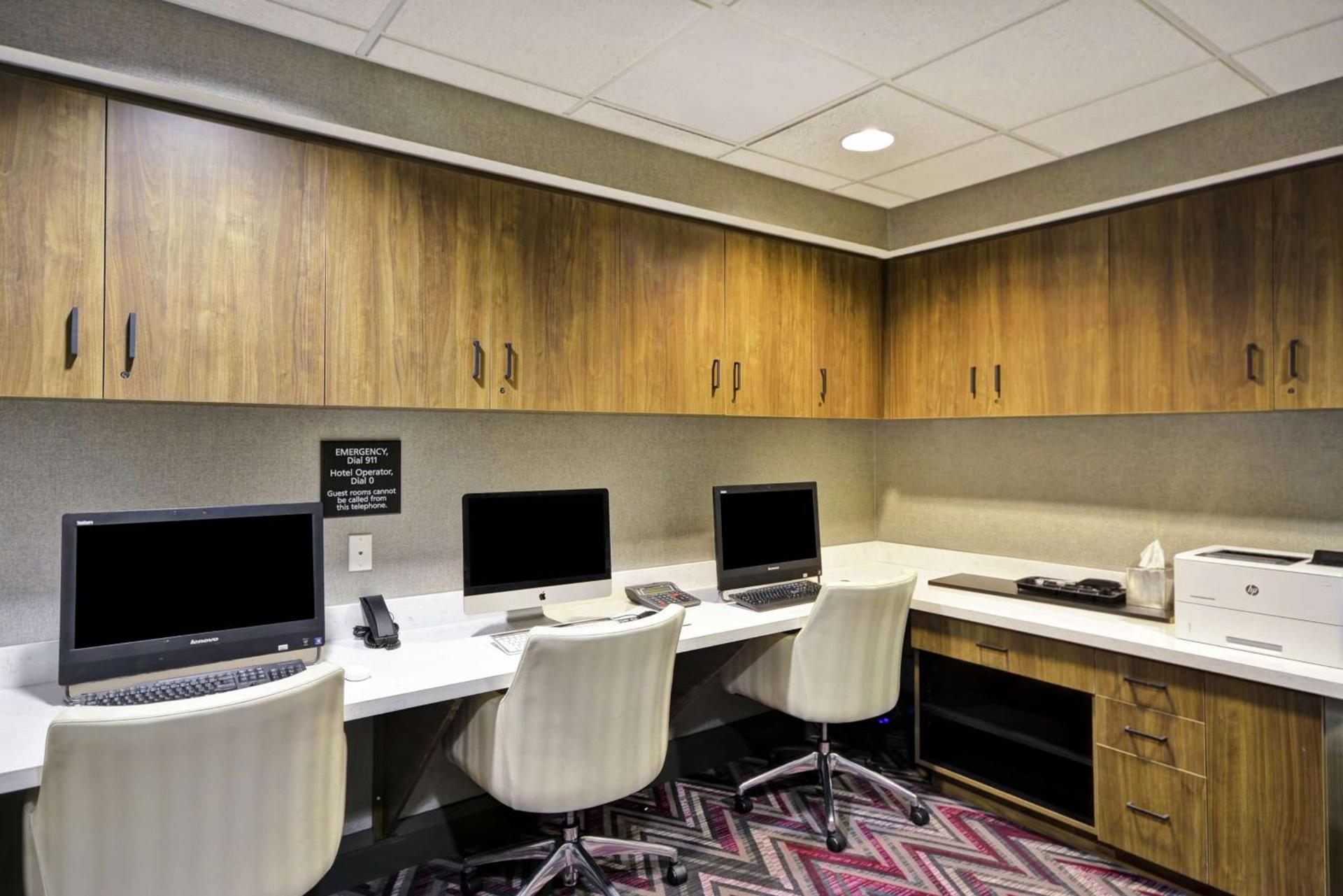 Hampton Inn & Suites Columbus-Easton Area photo 40