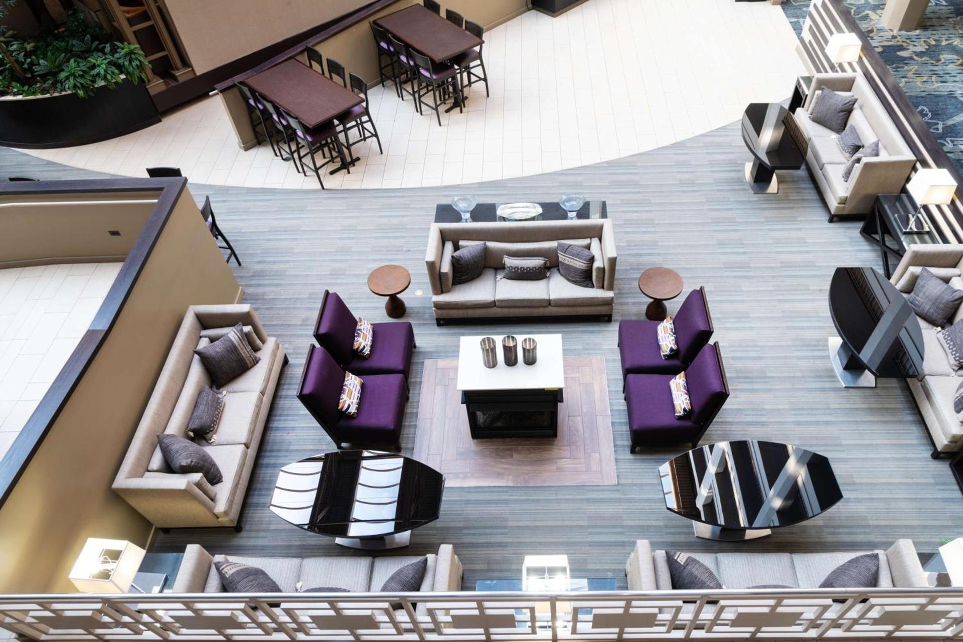 Embassy Suites by Hilton Chicago North Shore Deerfield photo 10