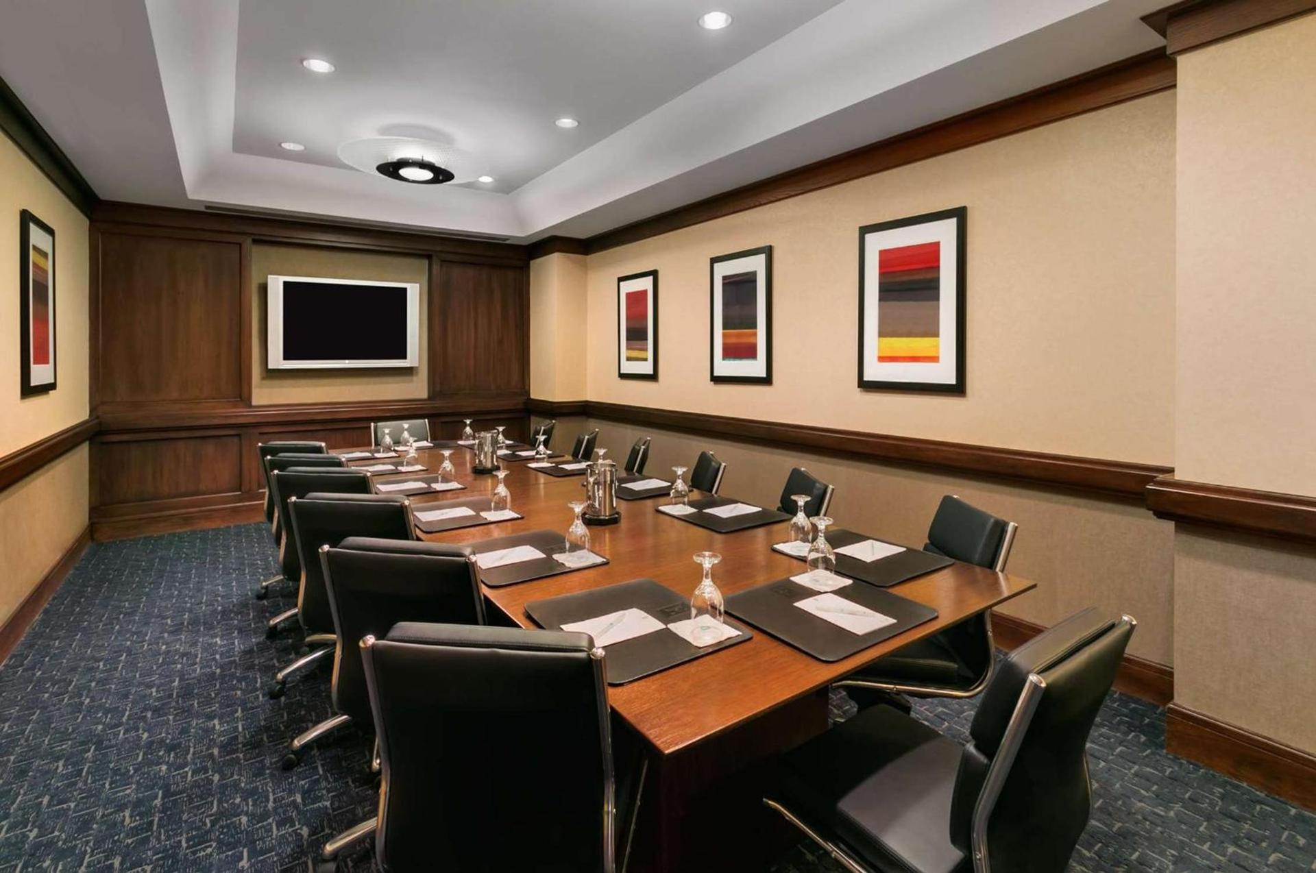 Embassy Suites by Hilton Chicago North Shore Deerfield photo 51