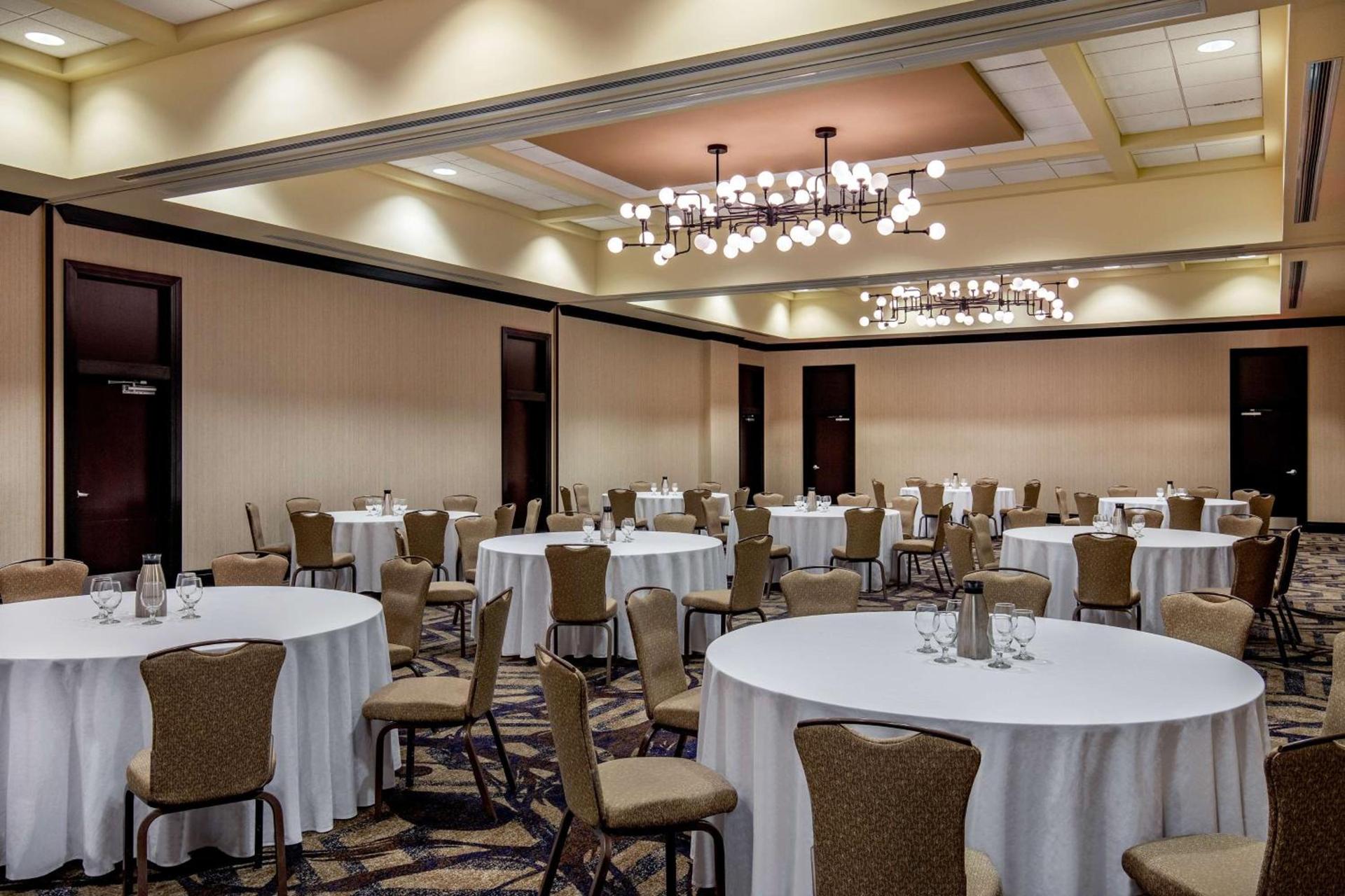Hilton Columbus/Polaris photo 83