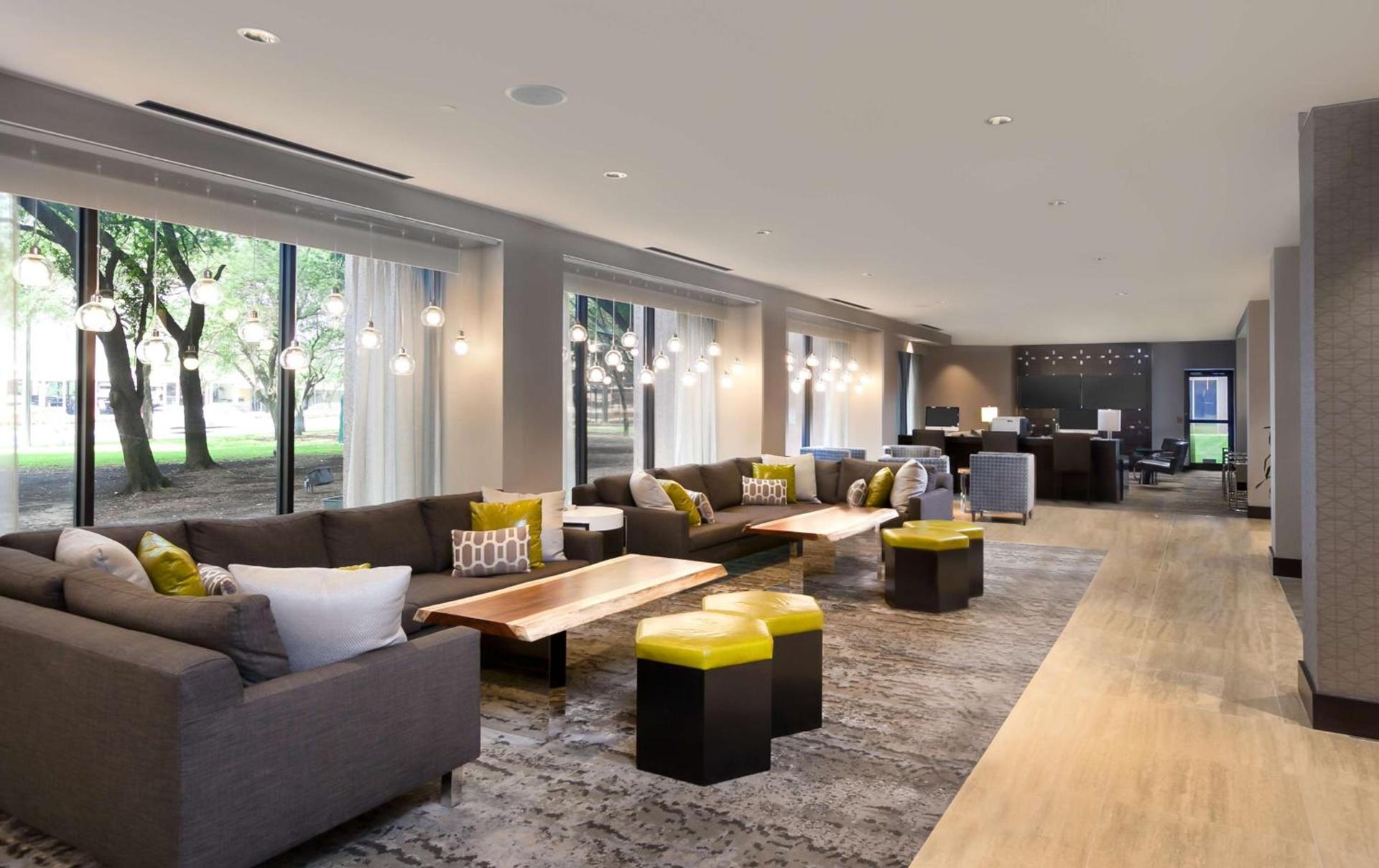 DoubleTree by Hilton Hotel & Suites Houston by the Galleria photo 4