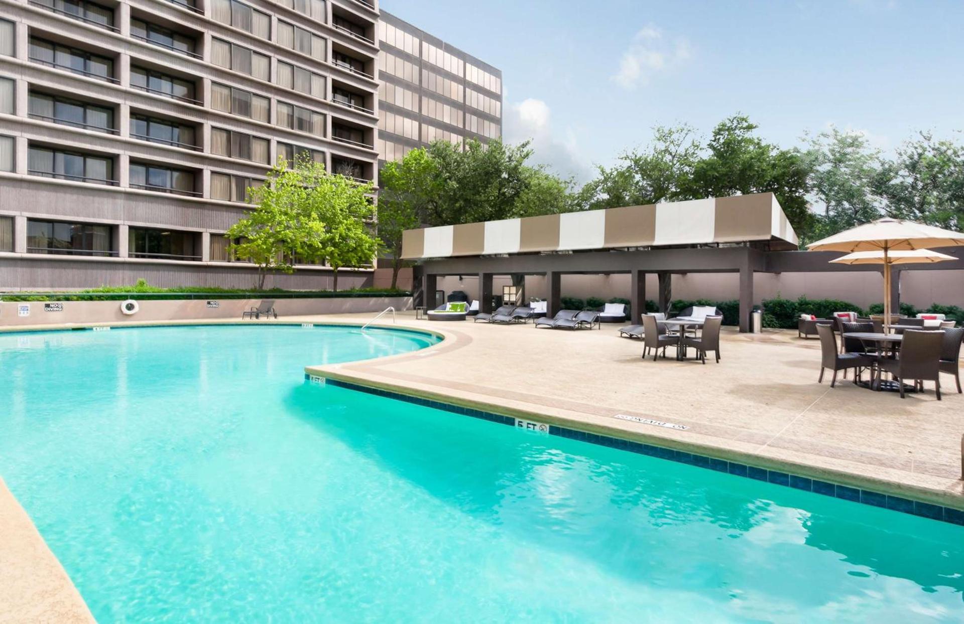 DoubleTree by Hilton Hotel & Suites Houston by the Galleria photo 36