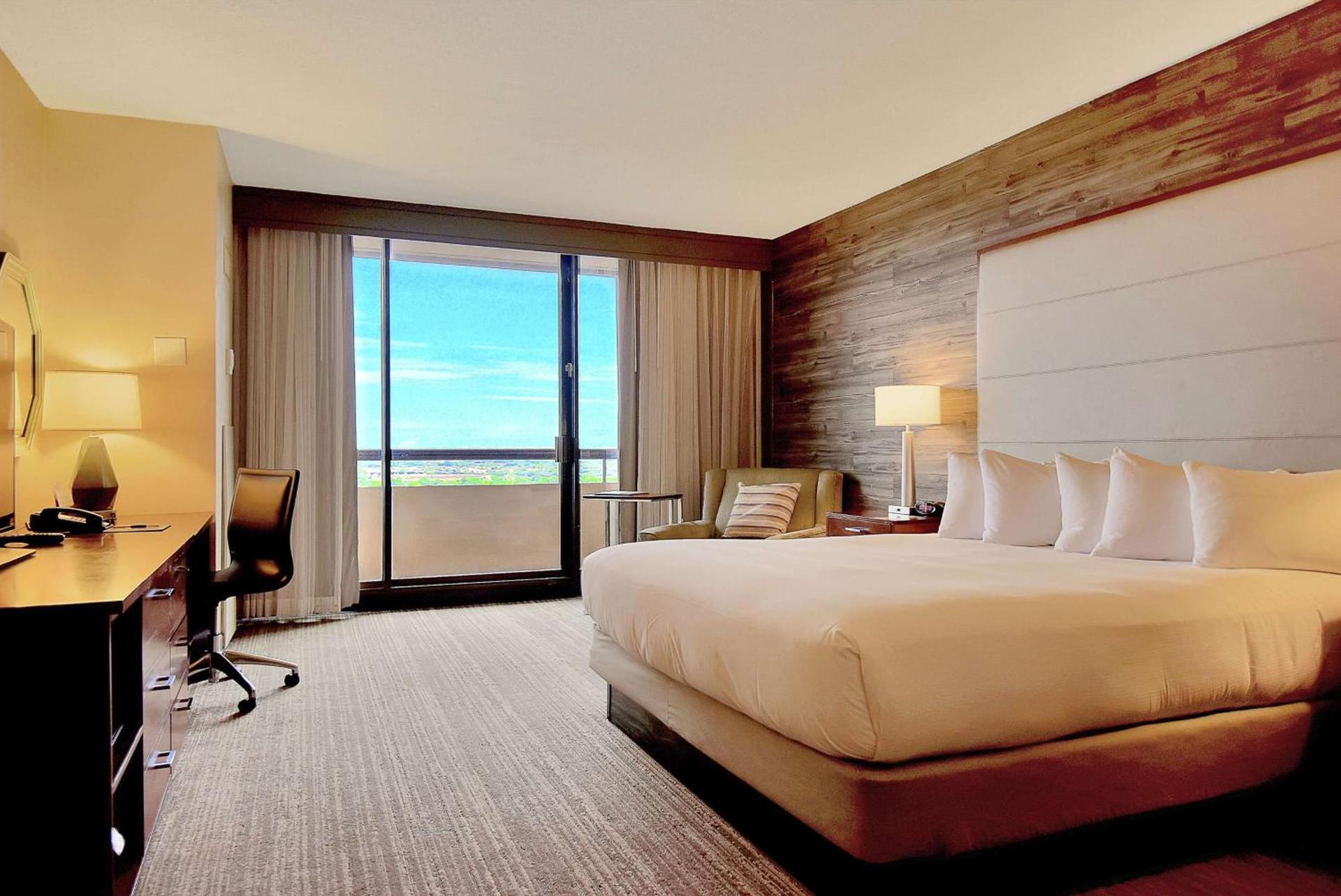 DoubleTree by Hilton Hotel & Suites Houston by the Galleria photo 28
