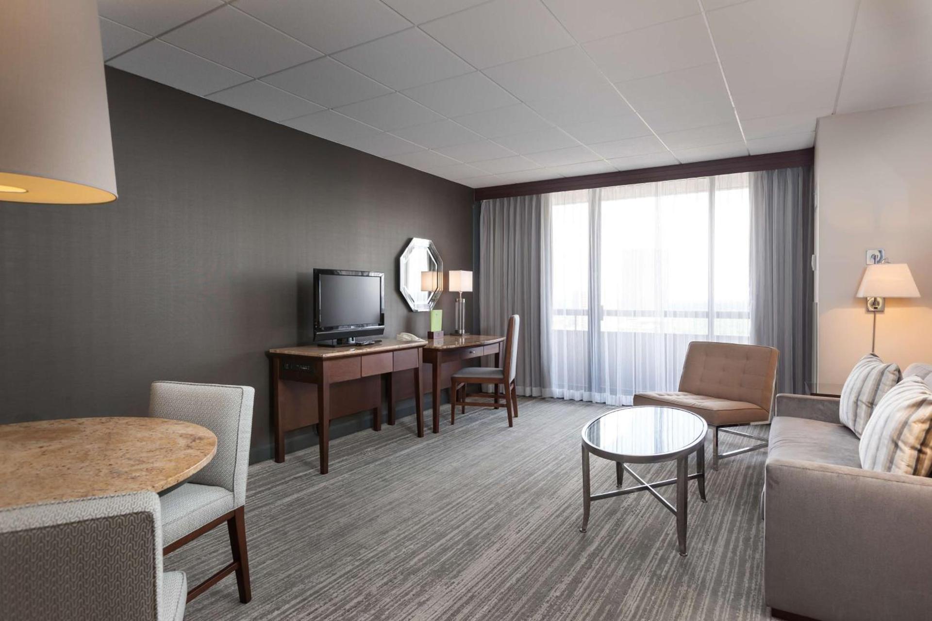 DoubleTree by Hilton Hotel & Suites Houston by the Galleria photo 30