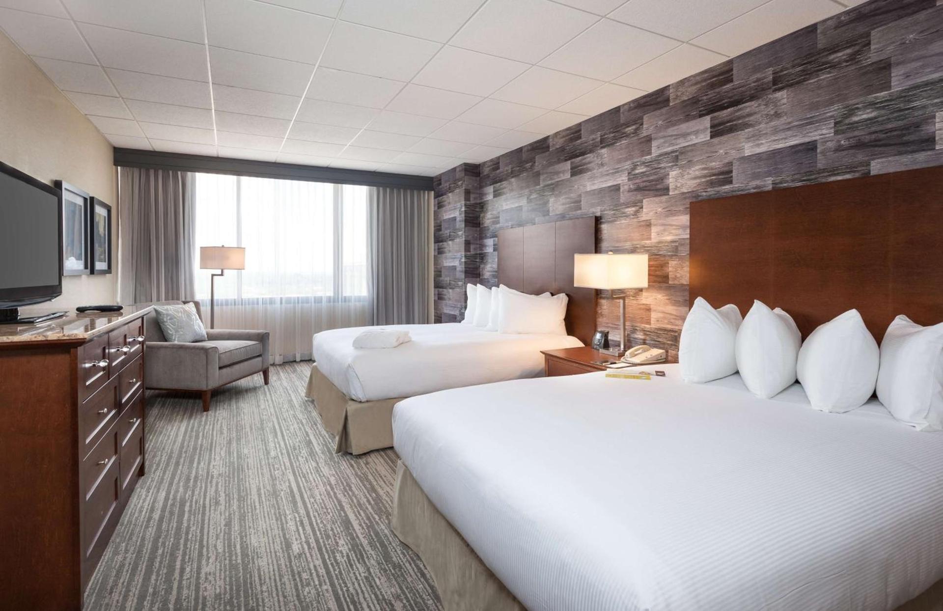 DoubleTree by Hilton Hotel & Suites Houston by the Galleria photo 33