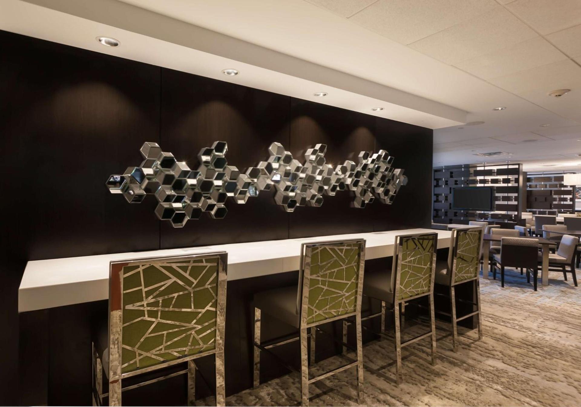 DoubleTree by Hilton Hotel & Suites Houston by the Galleria photo 5