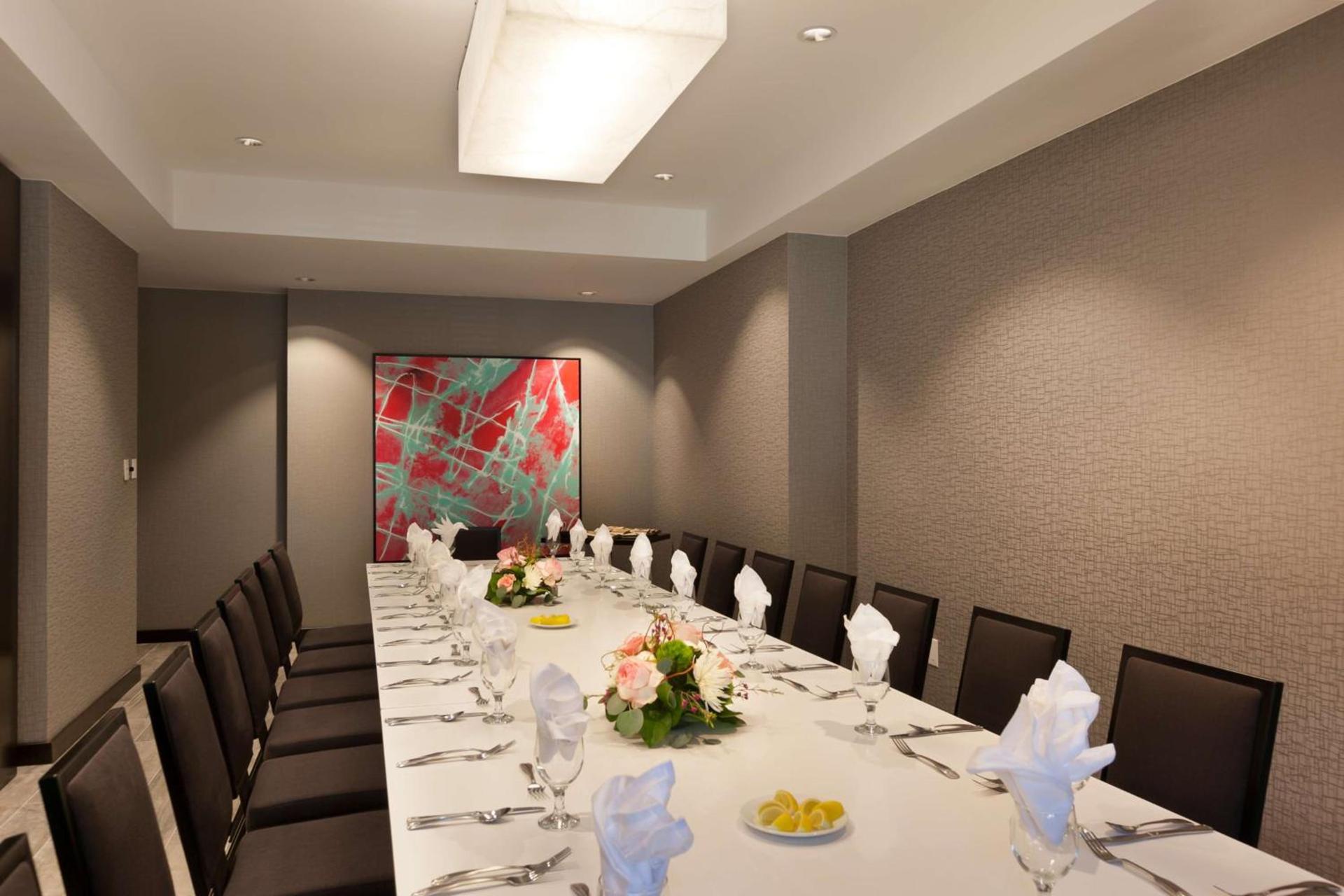 DoubleTree by Hilton Hotel & Suites Houston by the Galleria photo 39