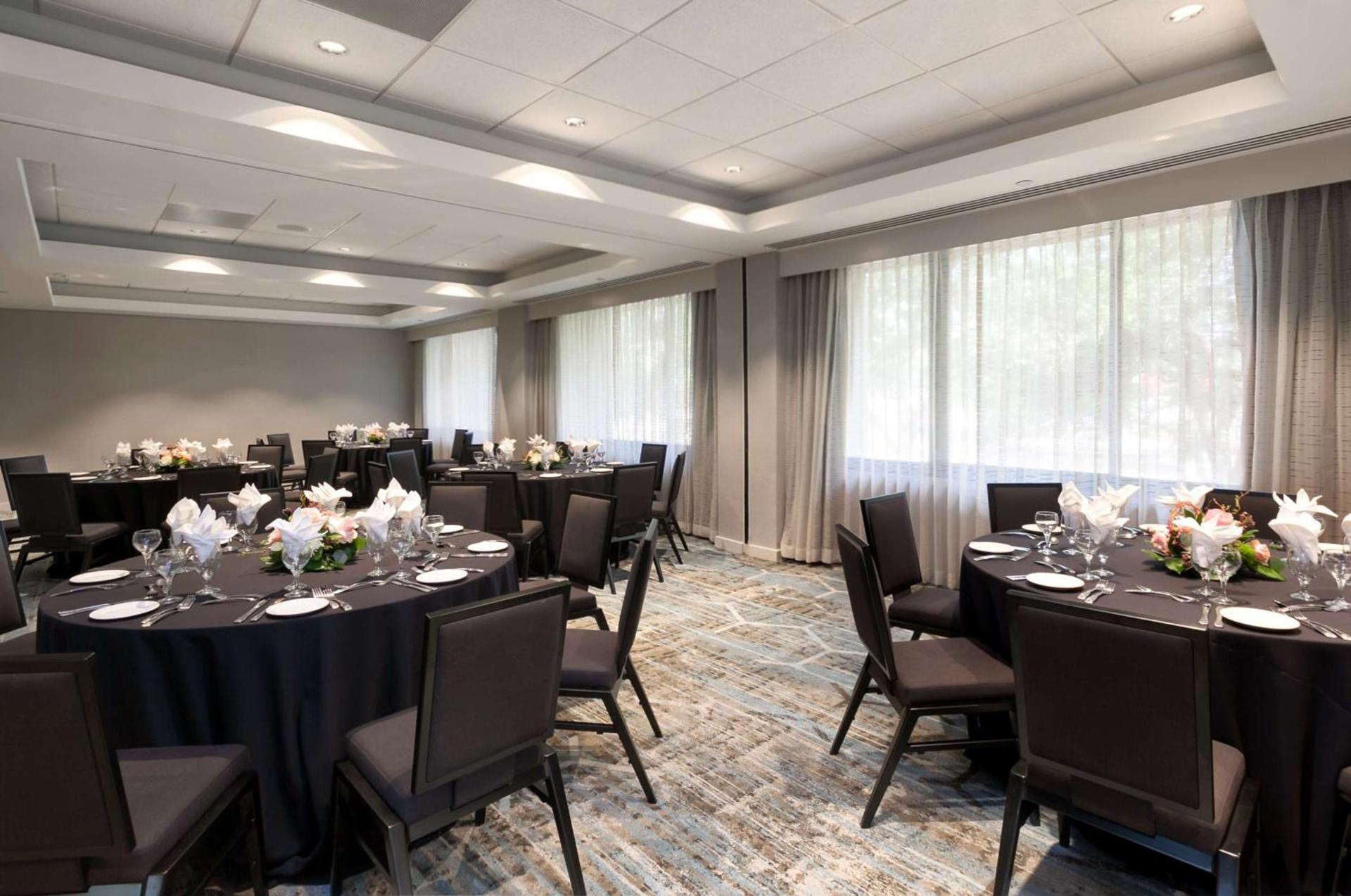 DoubleTree by Hilton Hotel & Suites Houston by the Galleria photo 41