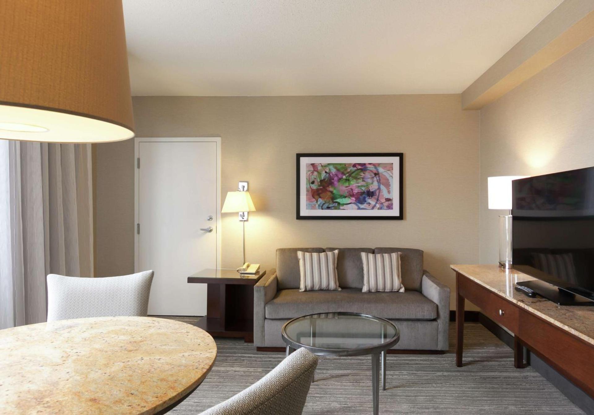 DoubleTree by Hilton Hotel & Suites Houston by the Galleria photo 16