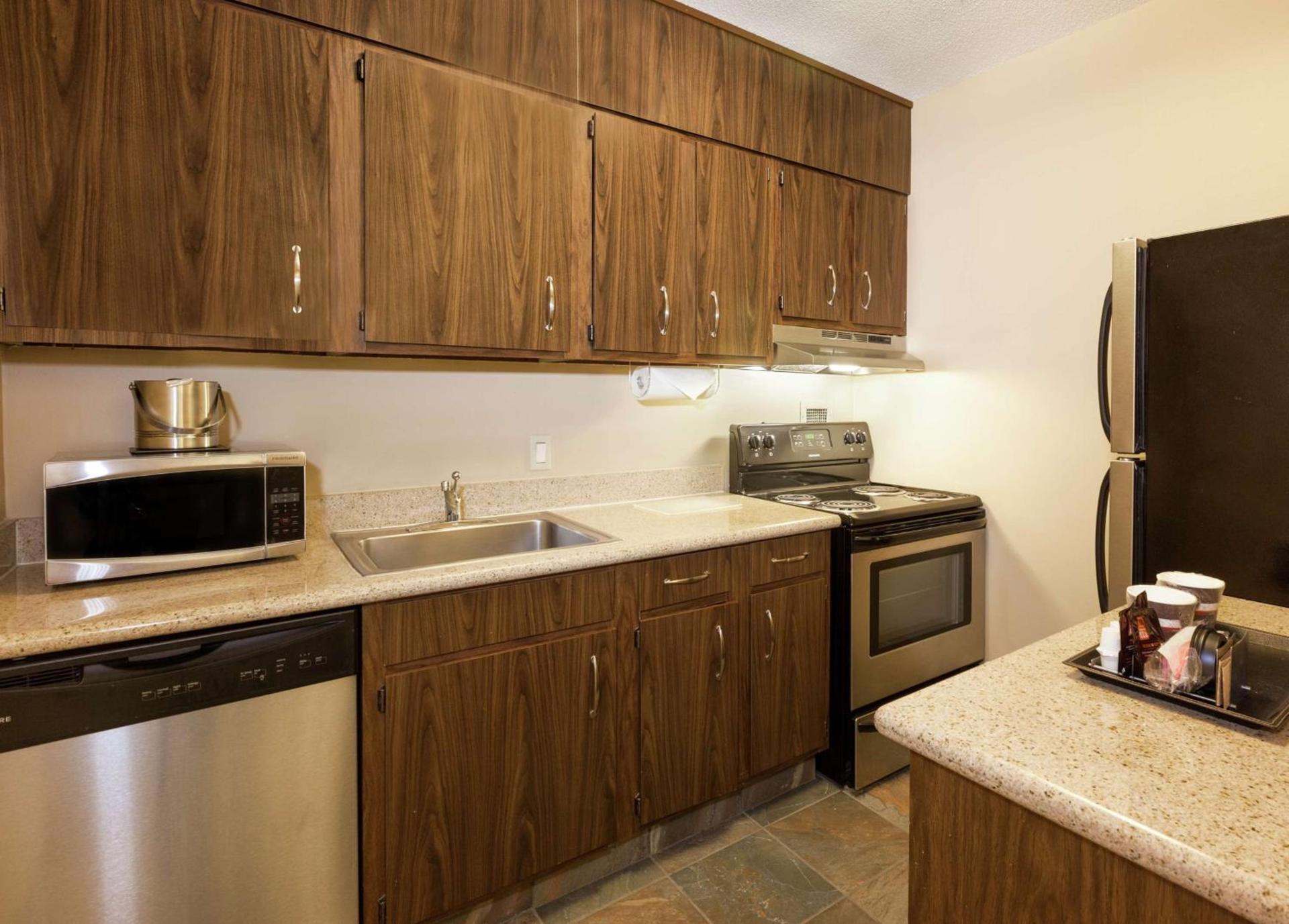 DoubleTree by Hilton Hotel & Suites Houston by the Galleria photo 15