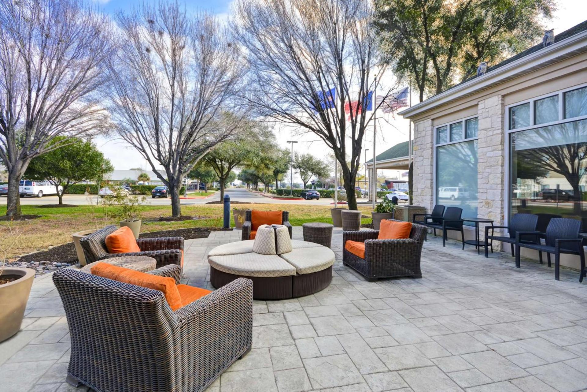 Hilton Garden Inn Austin Round Rock photo 3
