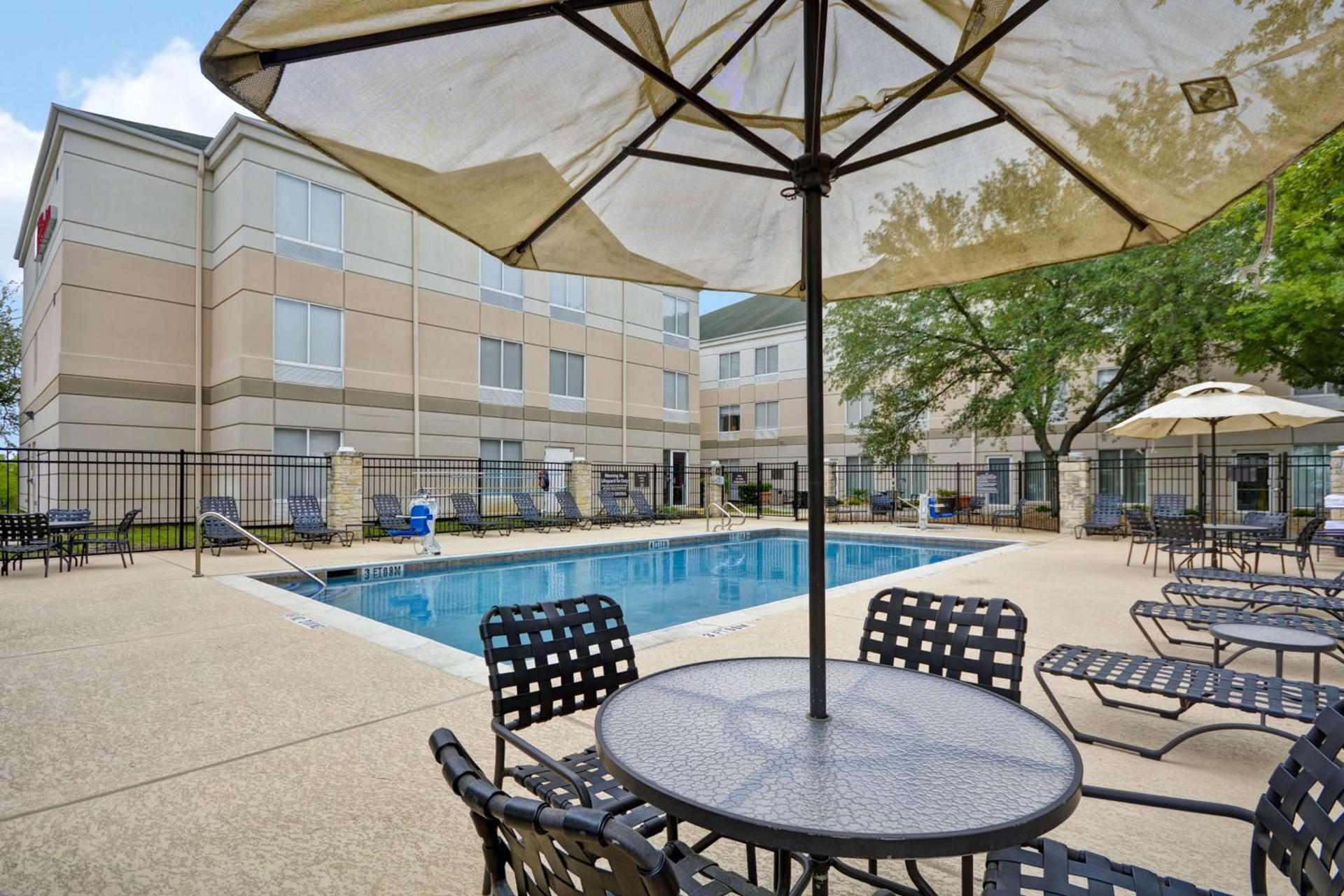 Hilton Garden Inn Austin Round Rock photo 12