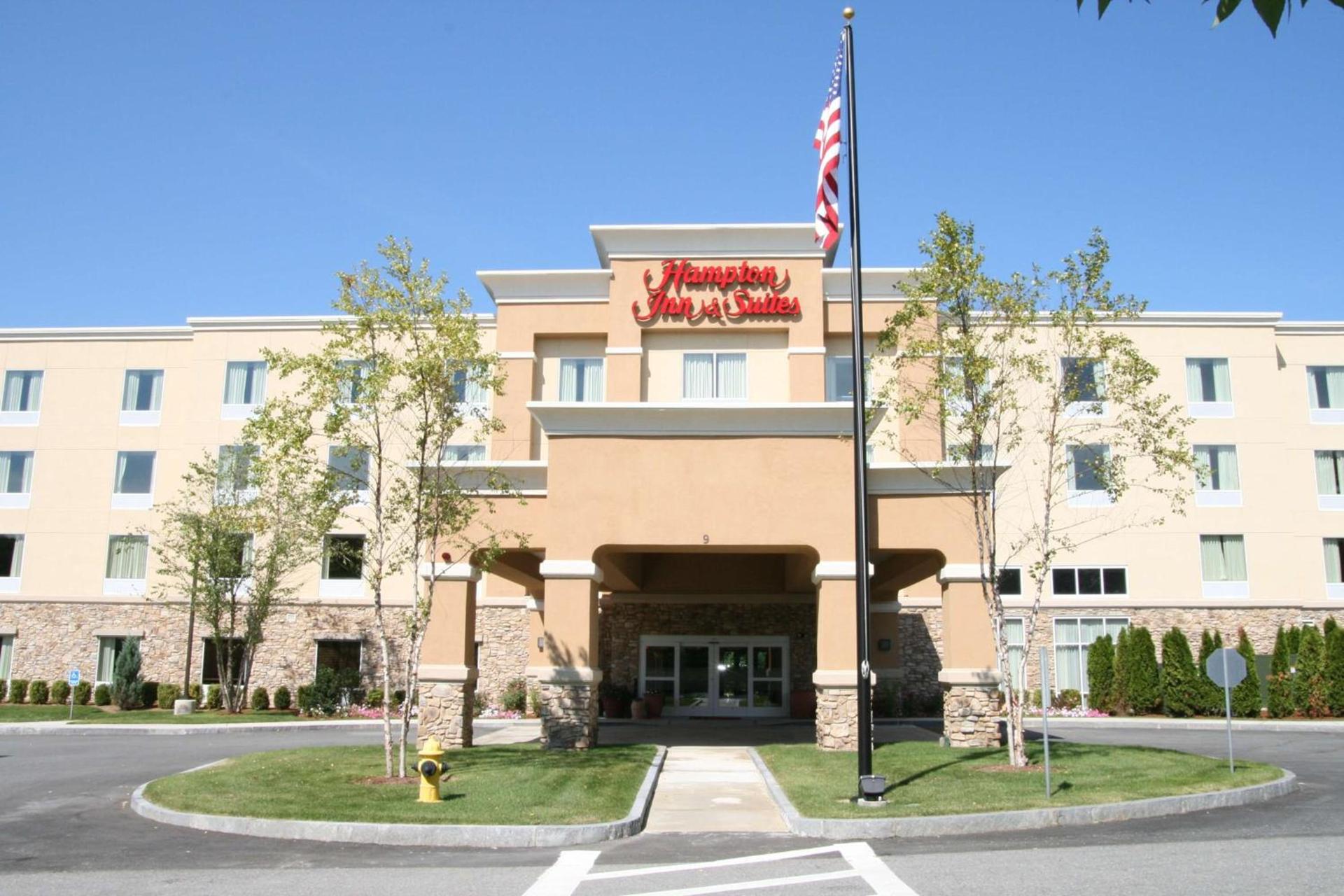Hampton Inn & Suites Westford-Chelmsford photo 2