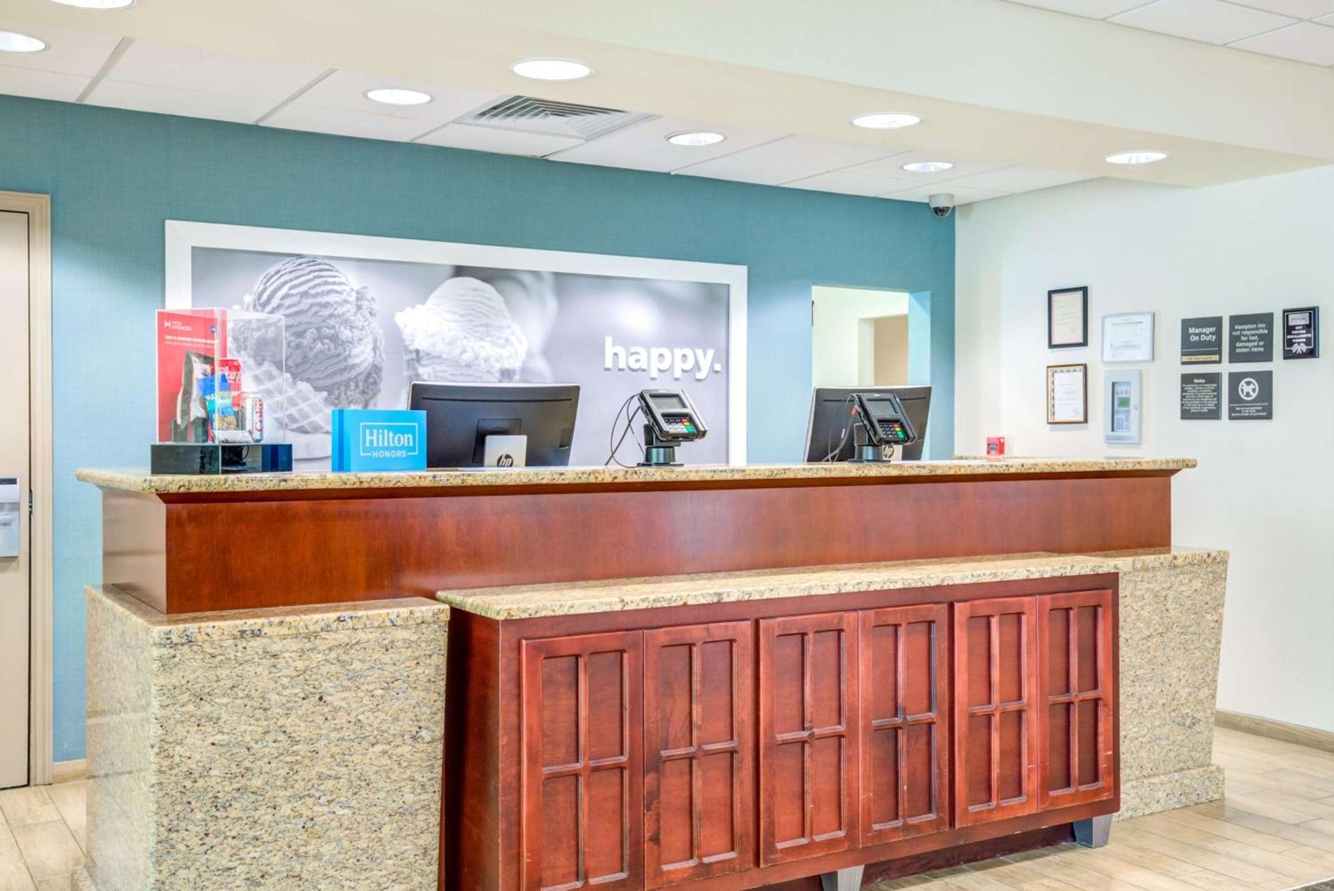 Hampton Inn & Suites Westford-Chelmsford photo 4