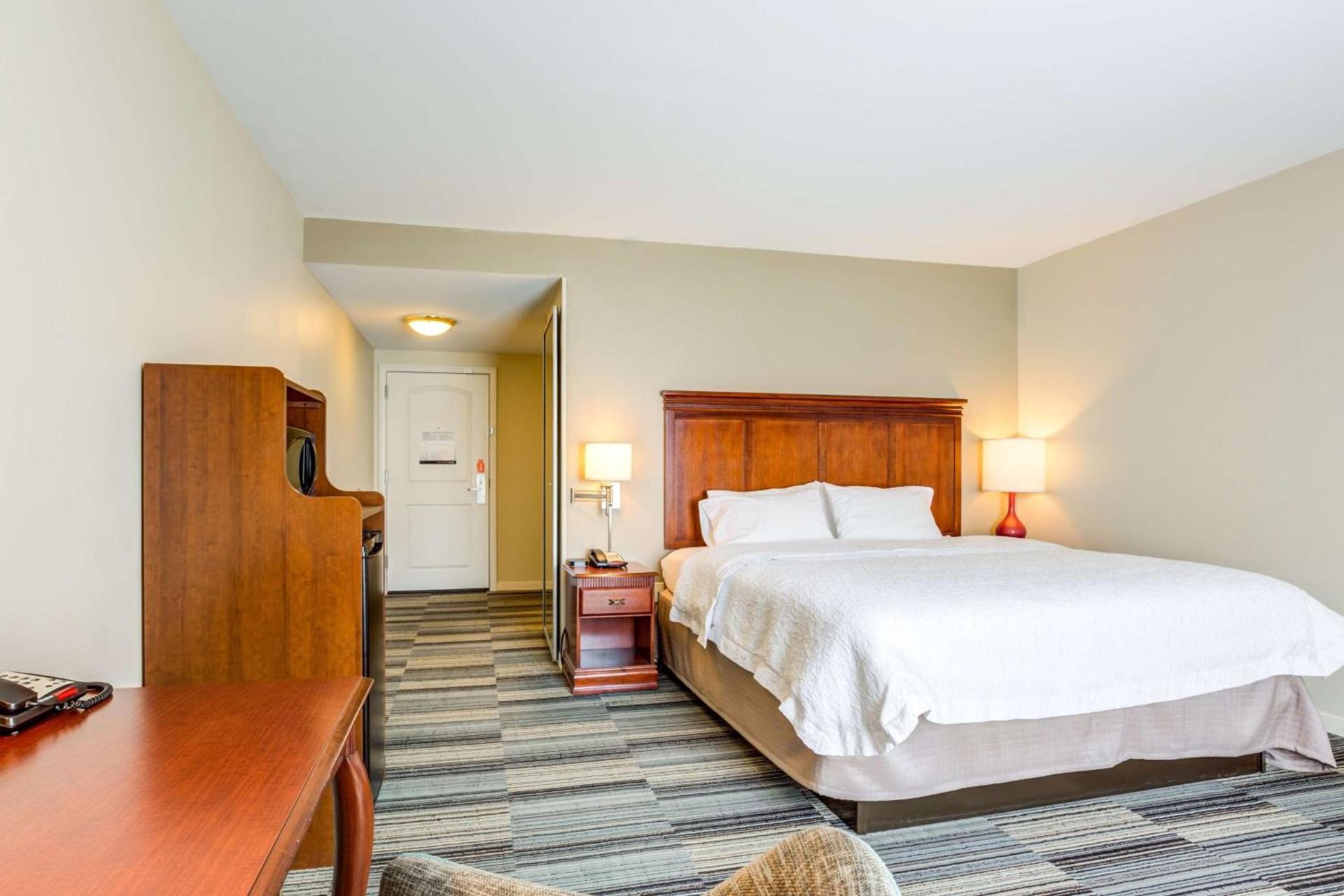 Hampton Inn & Suites Westford-Chelmsford photo 24