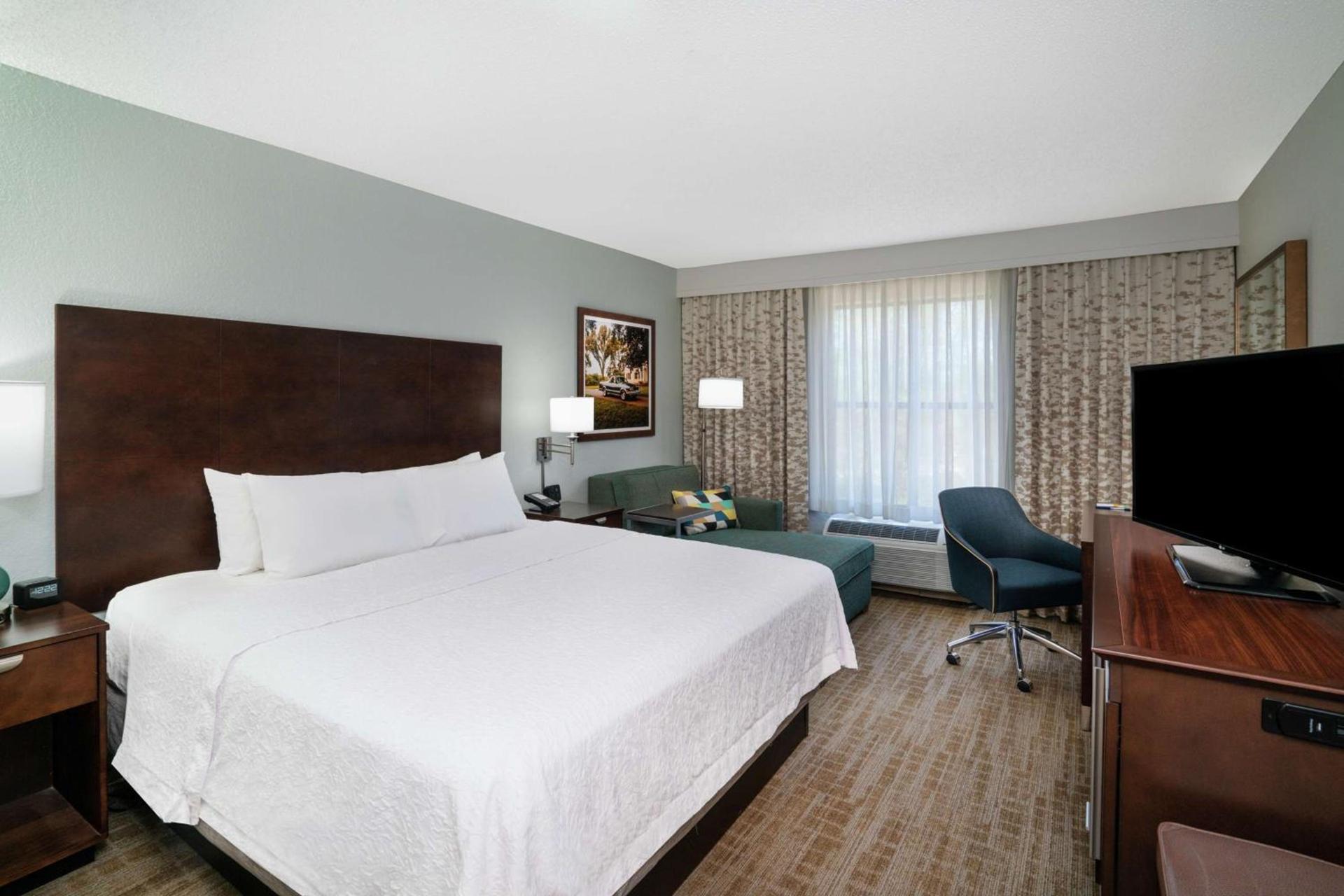 Hampton Inn & Suites Nashville Franklin photo 17