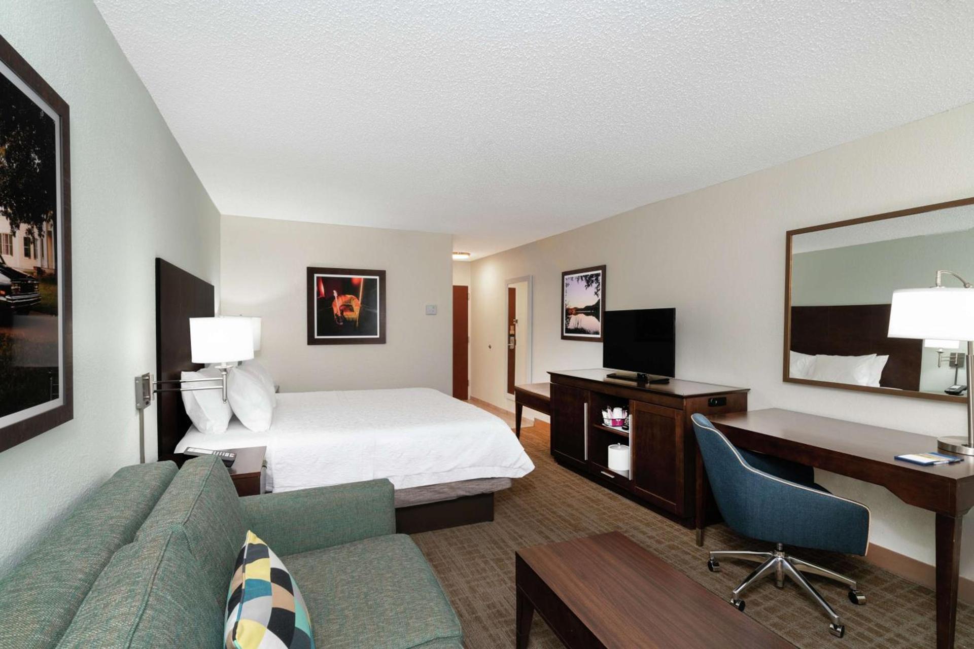 Hampton Inn & Suites Nashville Franklin photo 18