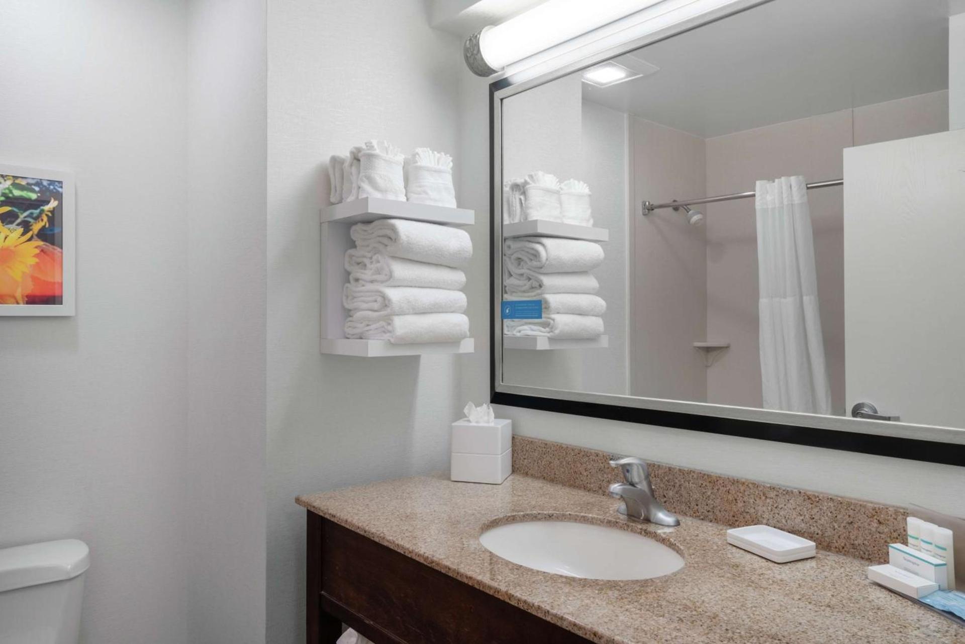 Hampton Inn & Suites Nashville Franklin photo 21