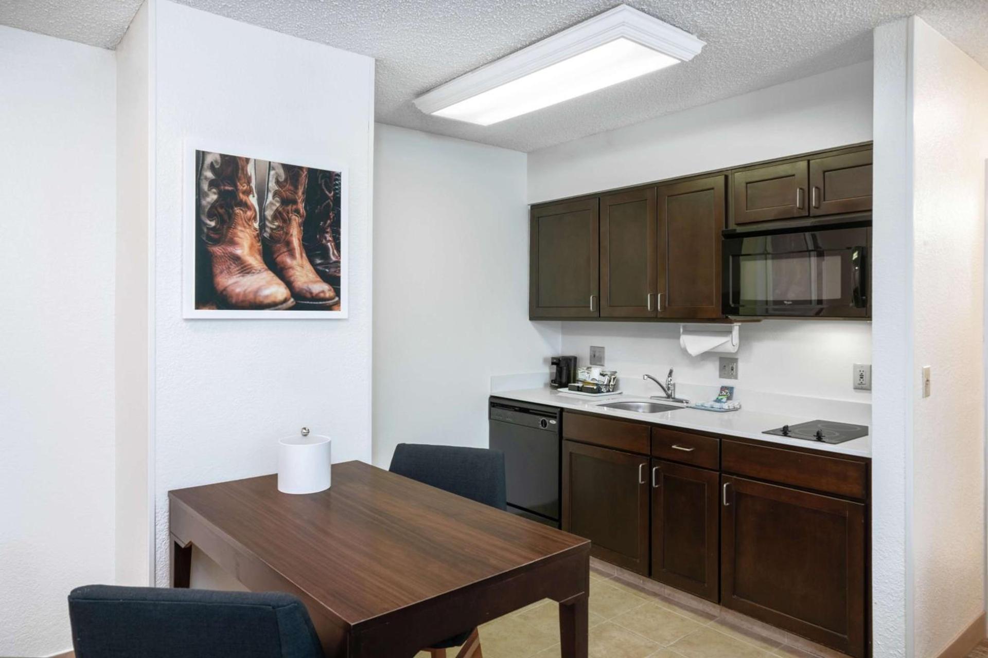 Hampton Inn & Suites Nashville Franklin photo 26