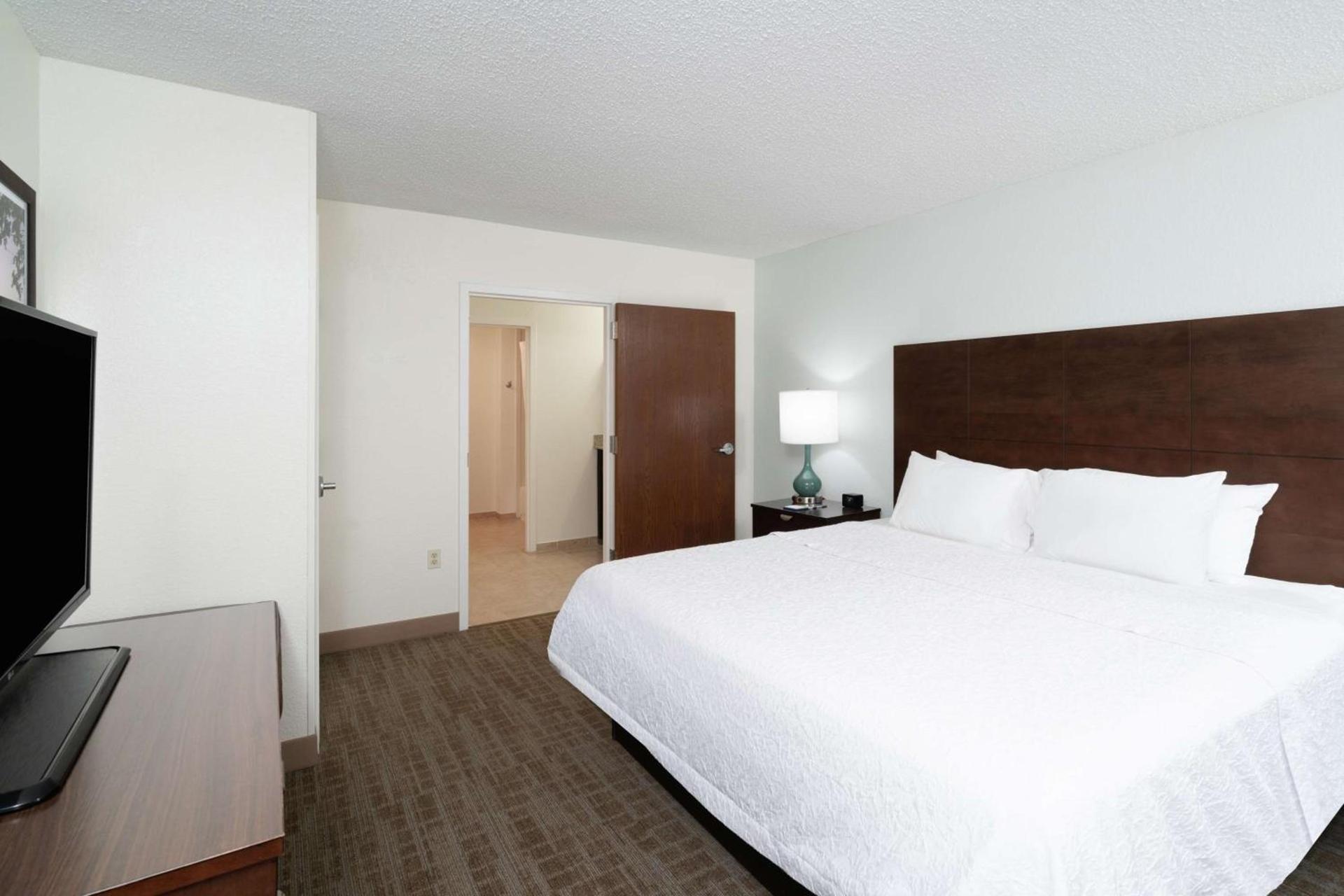 Hampton Inn & Suites Nashville Franklin photo 27