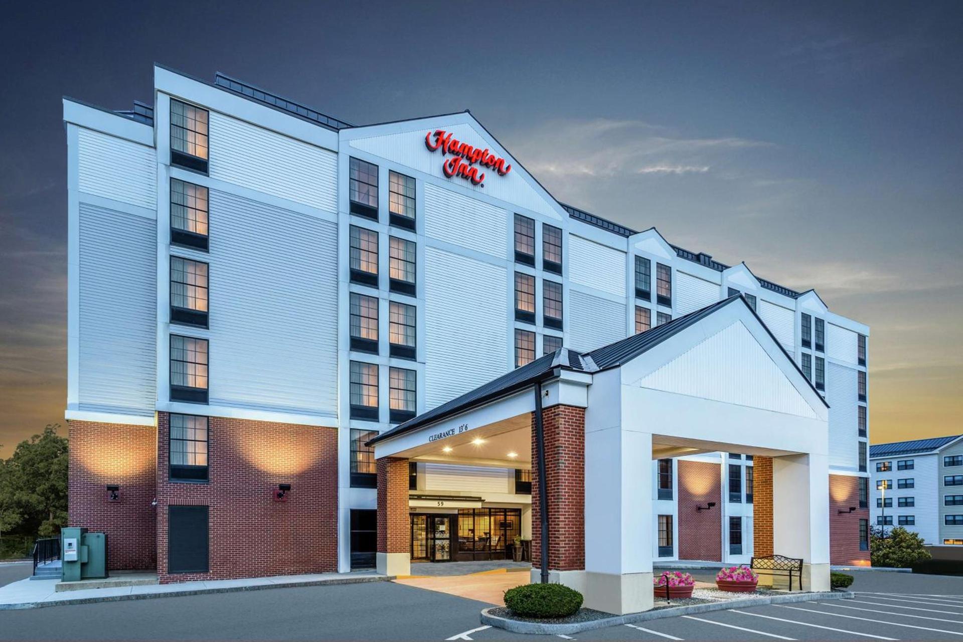 Hampton Inn Boston/Peabody photo 3