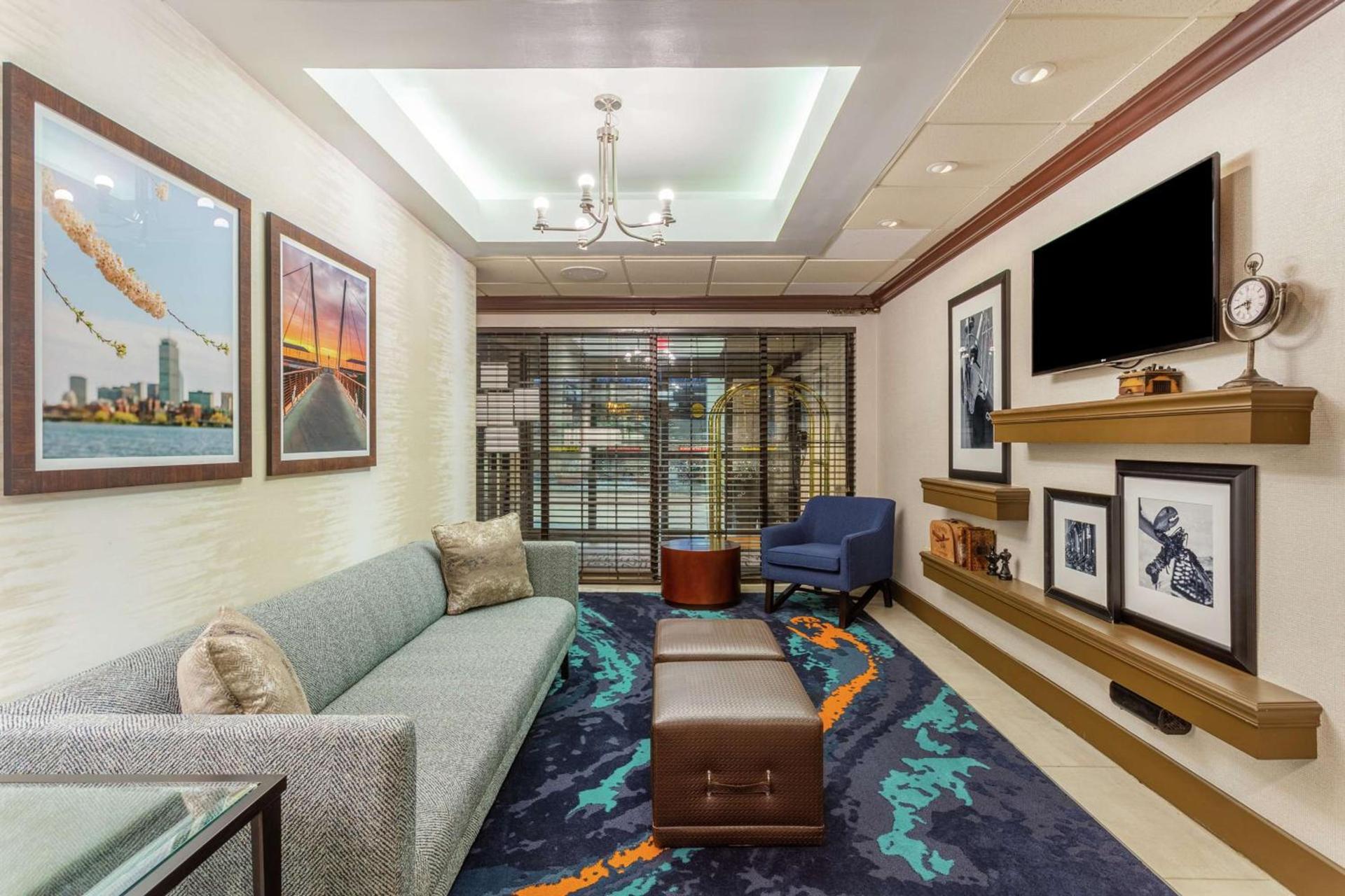 Hampton Inn Boston/Peabody photo 7