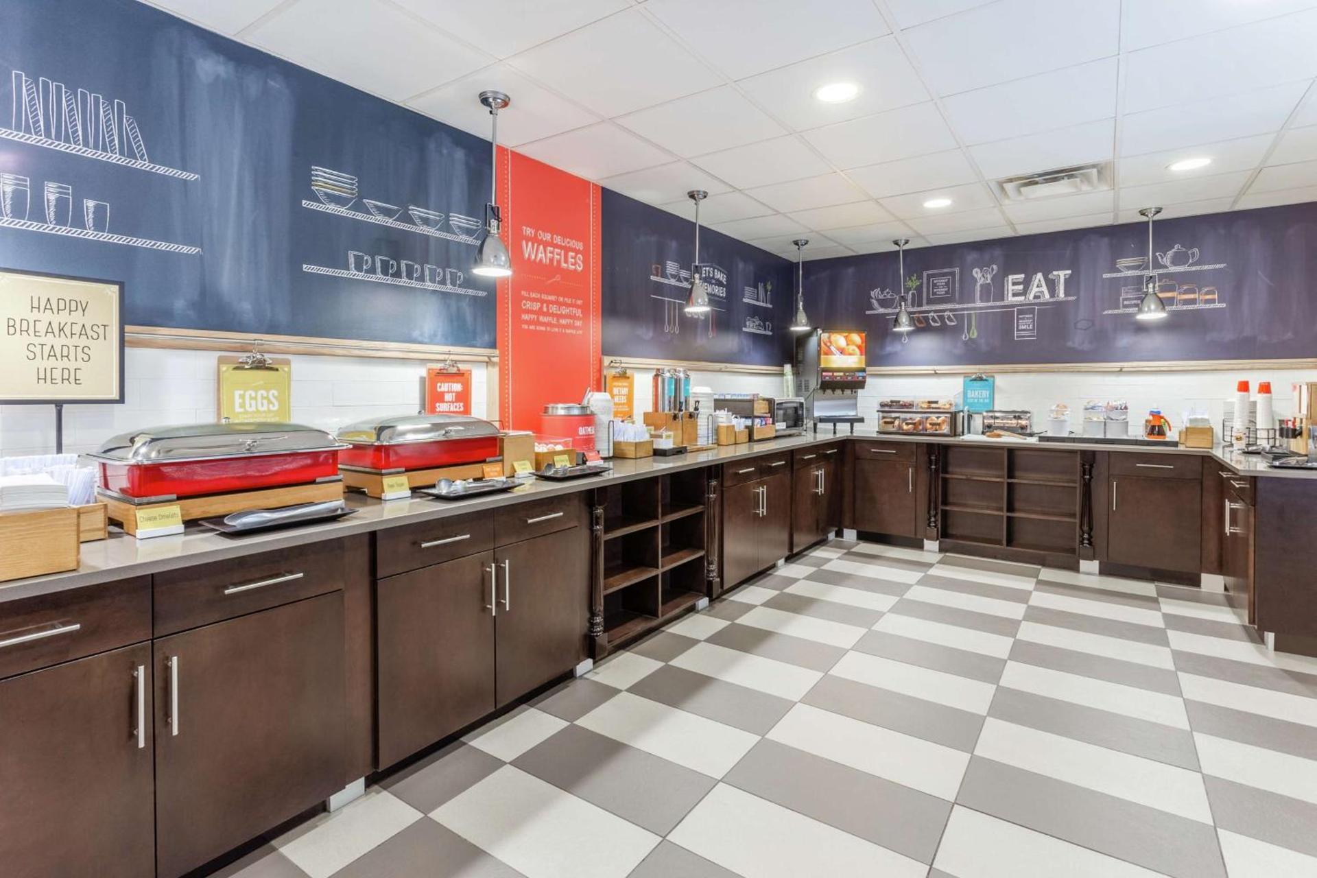 Hampton Inn Boston/Peabody photo 13