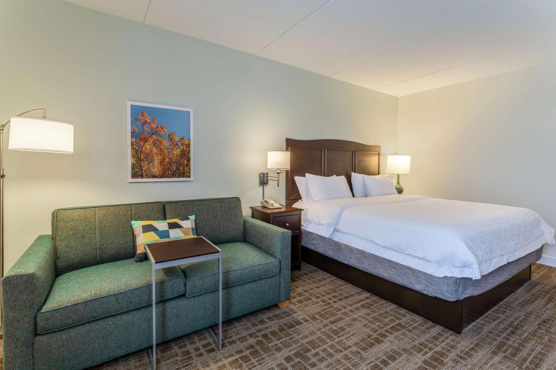 Hampton Inn Boston/Peabody photo 17