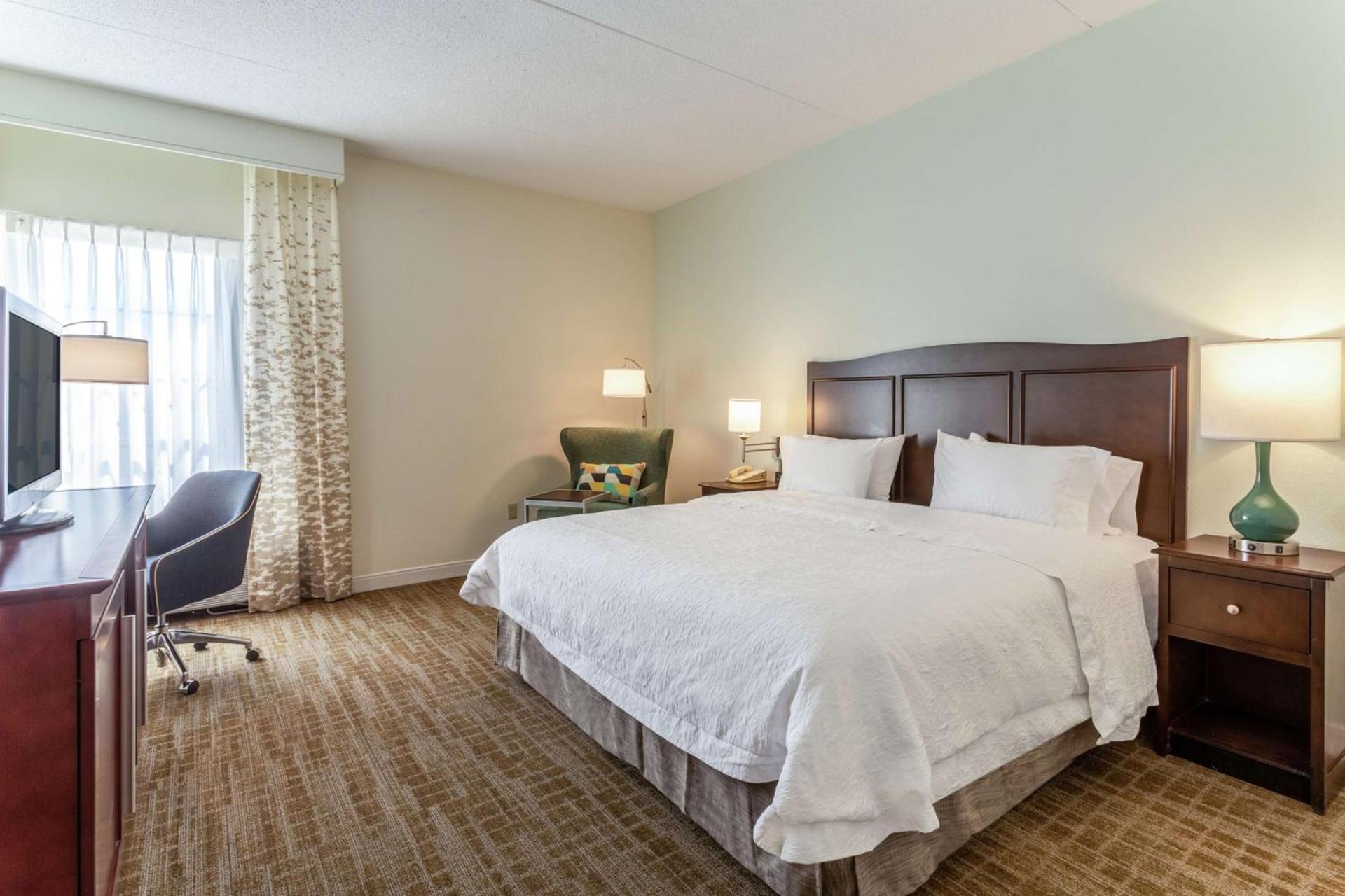Hampton Inn Boston/Peabody photo 18