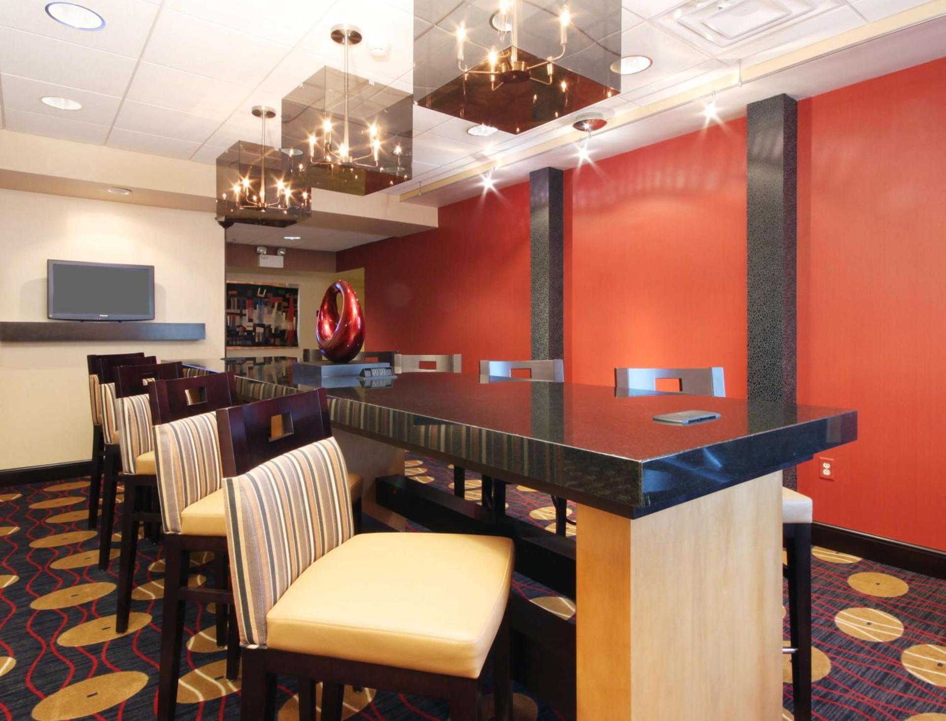 Hampton Inn Champaign/Urbana photo 6
