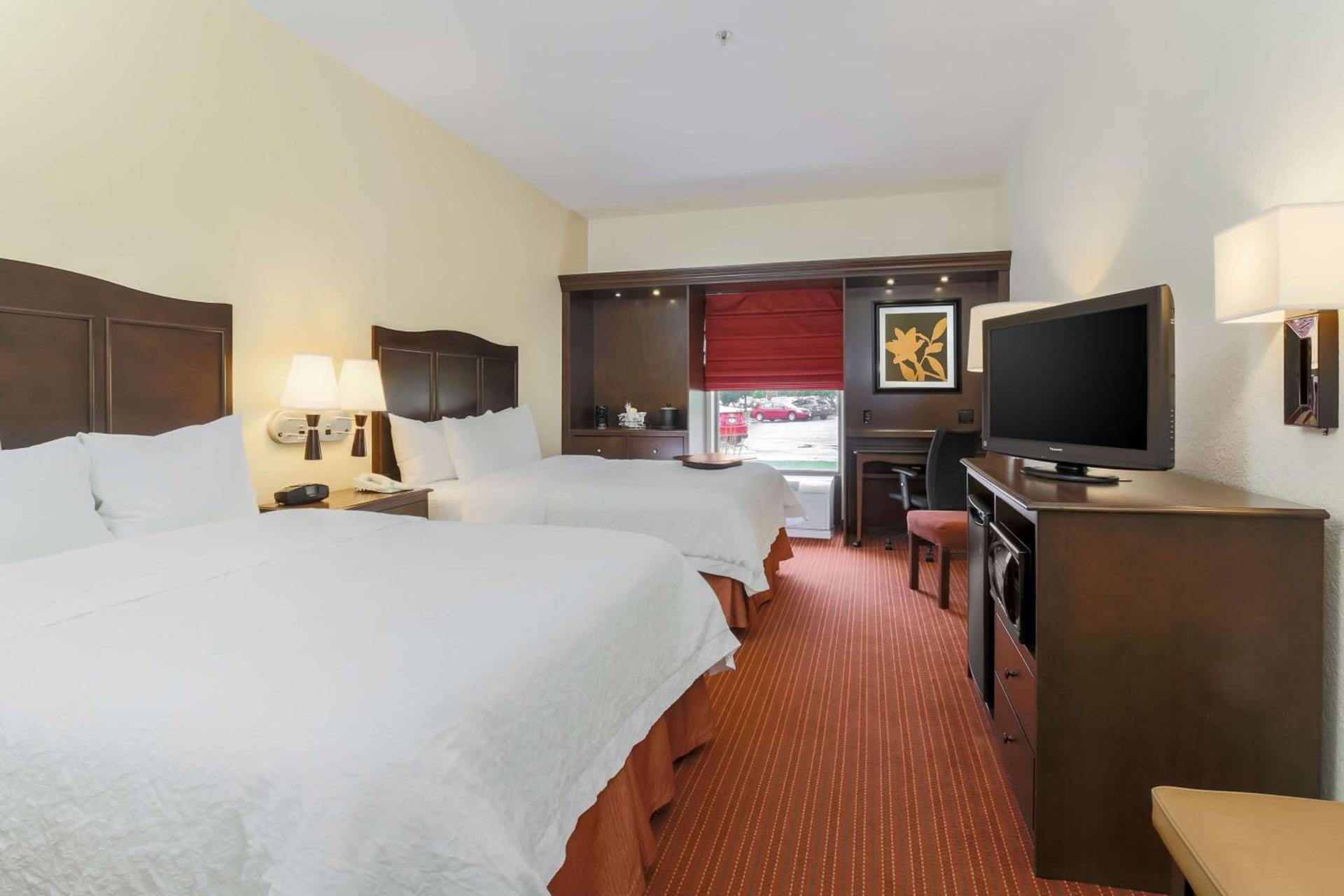 Hampton Inn Champaign/Urbana photo 16