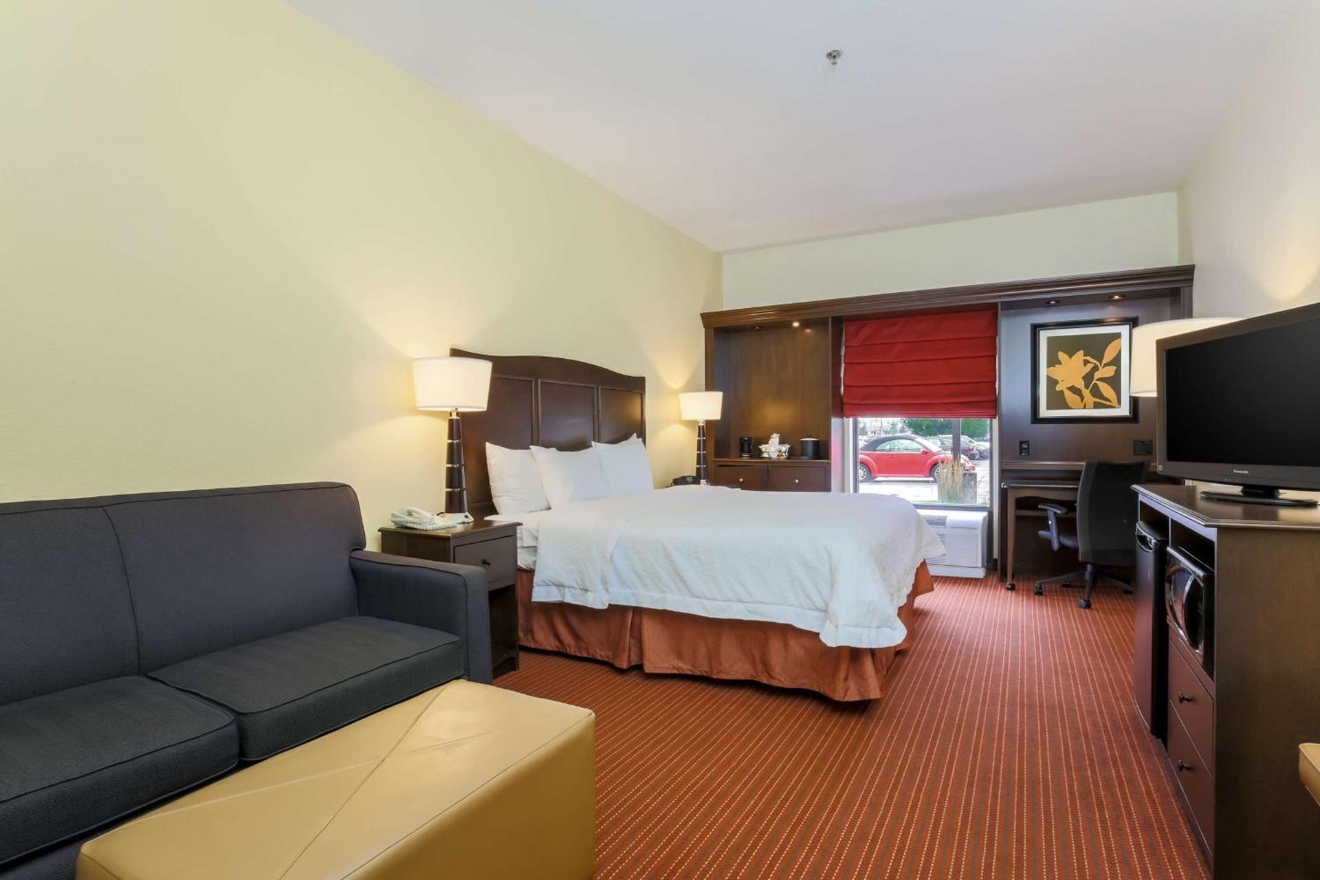 Hampton Inn Champaign/Urbana photo 39