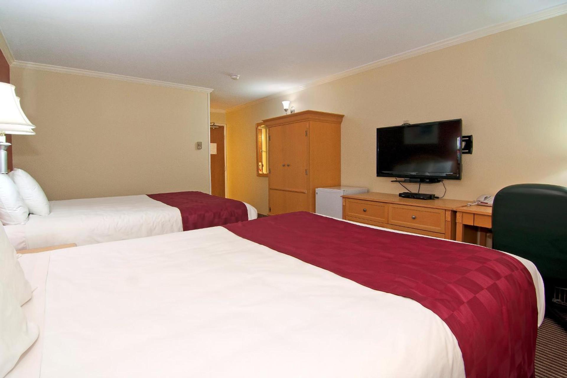 Valley Inn Shakopee photo 6