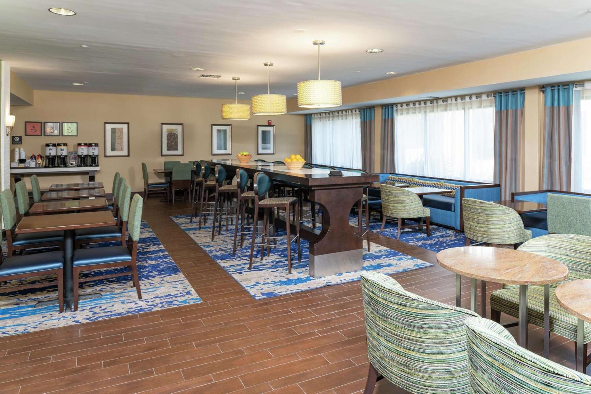 Hampton Inn East Lansing photo 5