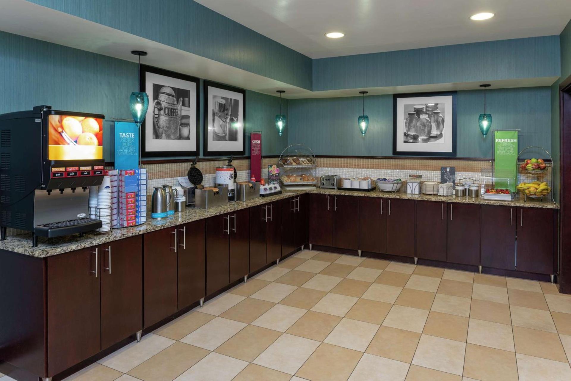 Hampton Inn East Lansing photo 10