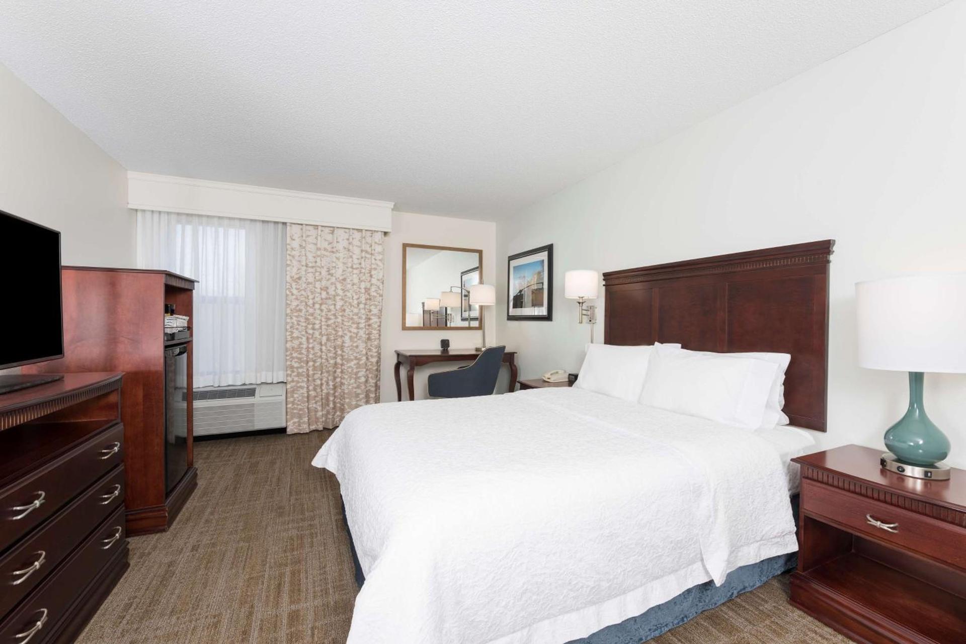Hampton Inn East Lansing photo 15