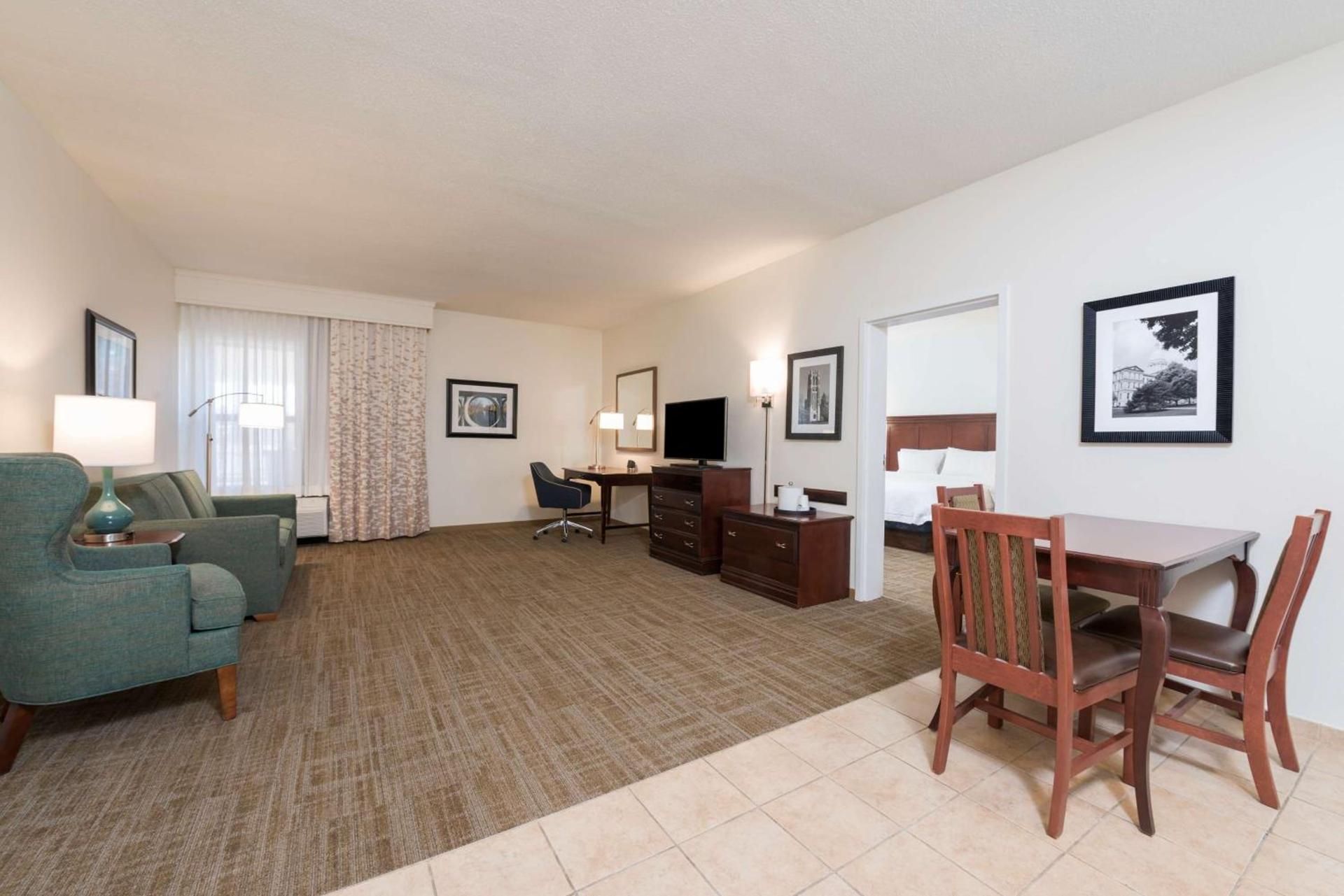 Hampton Inn East Lansing photo 25