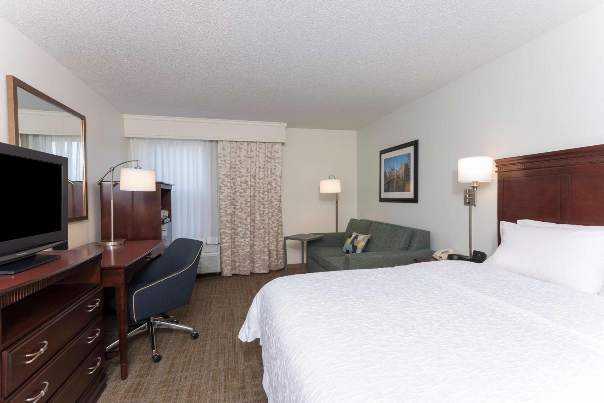 Hampton Inn East Lansing photo 23