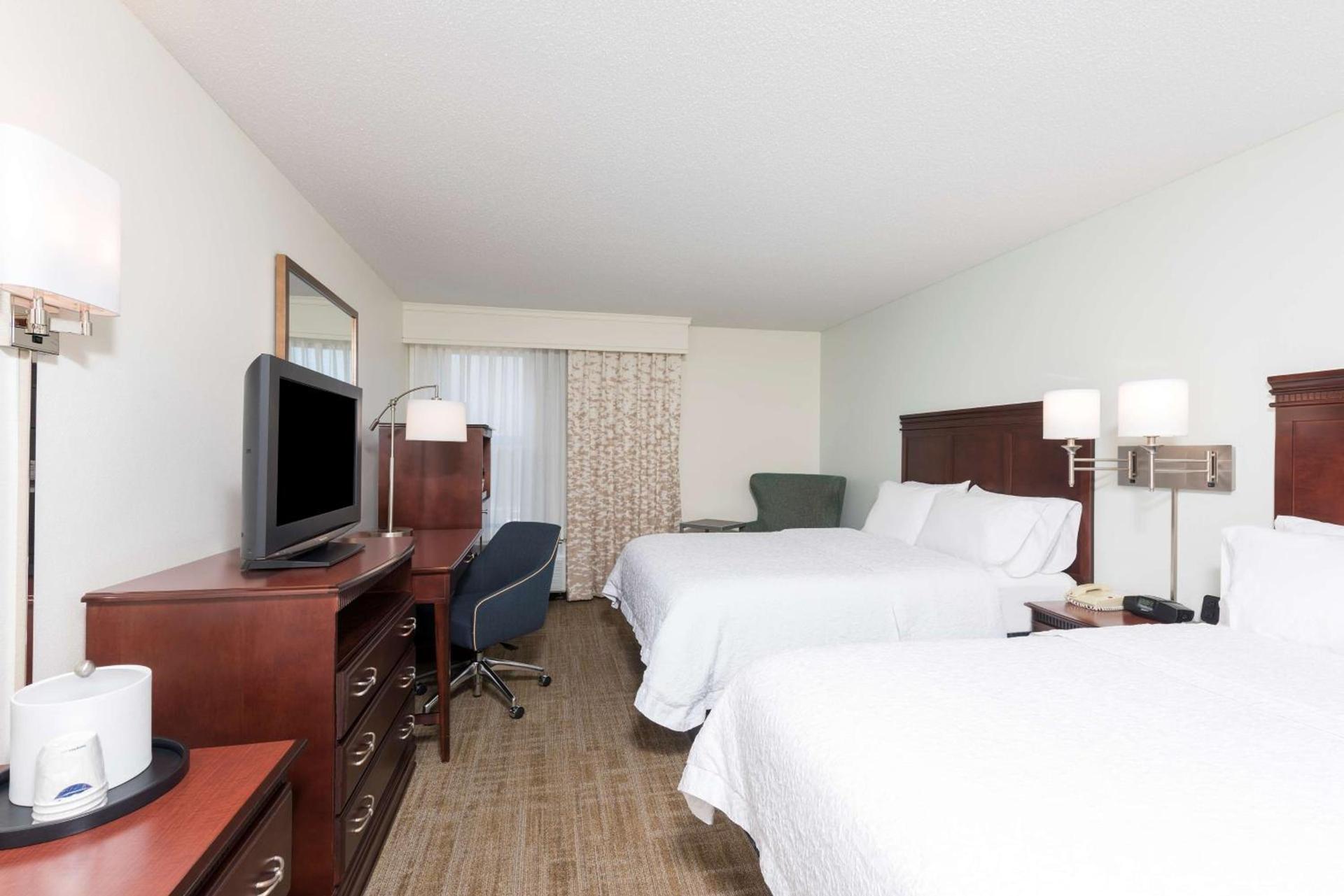 Hampton Inn East Lansing photo 31