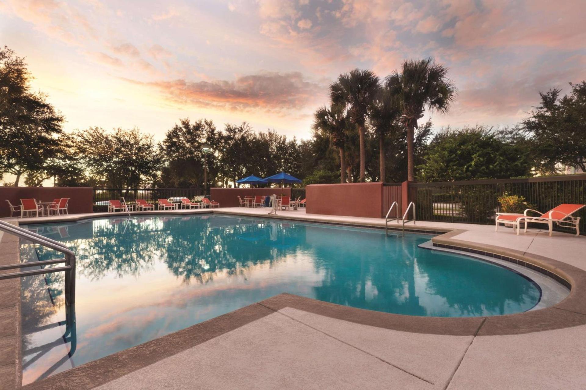 Hampton Inn Orlando International Drive Convention Center photo 30