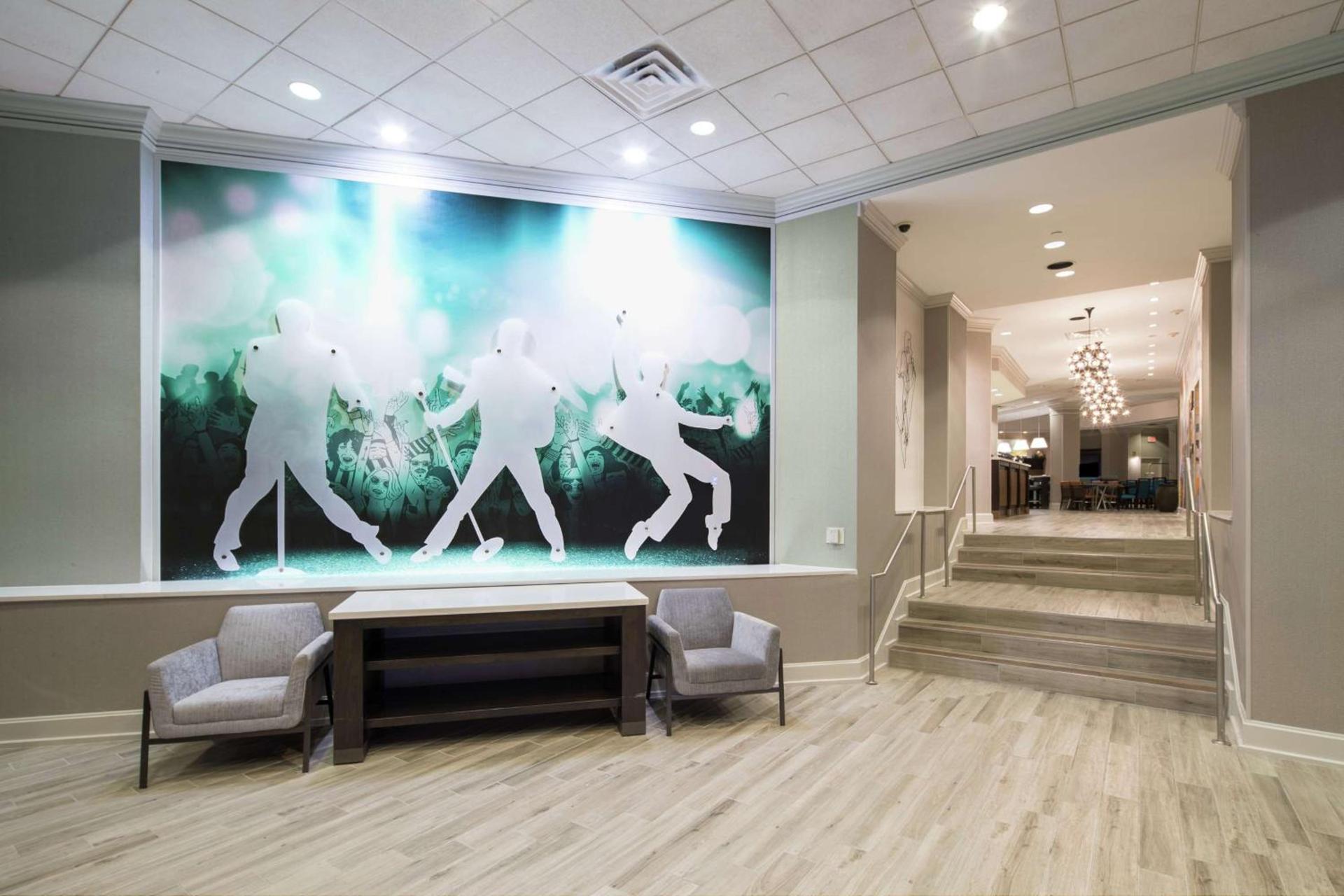 Hampton Inn & Suites Memphis-Beale Street photo 5