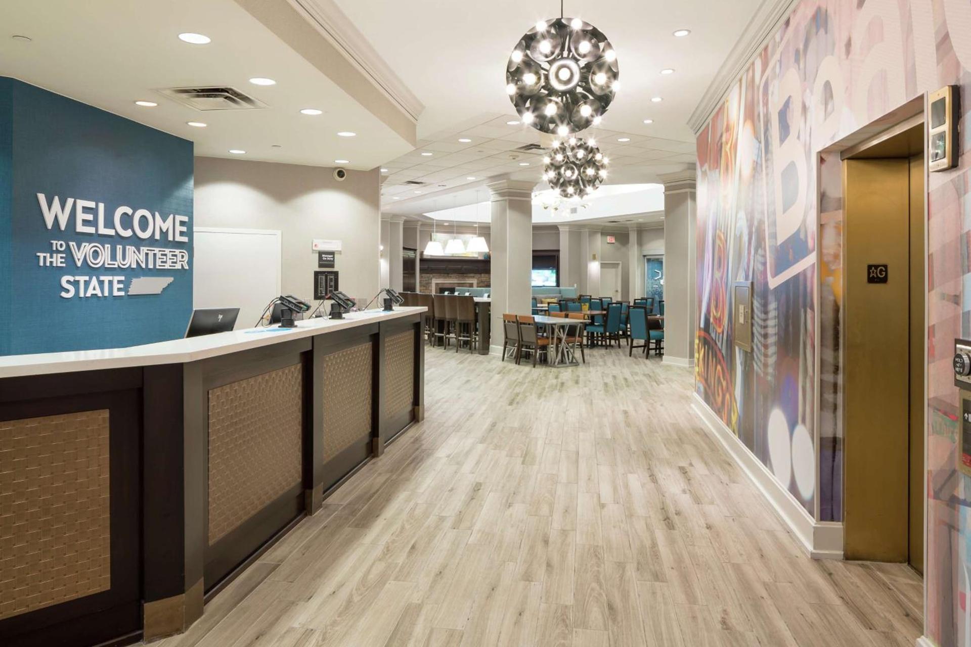 Hampton Inn & Suites Memphis-Beale Street photo 7