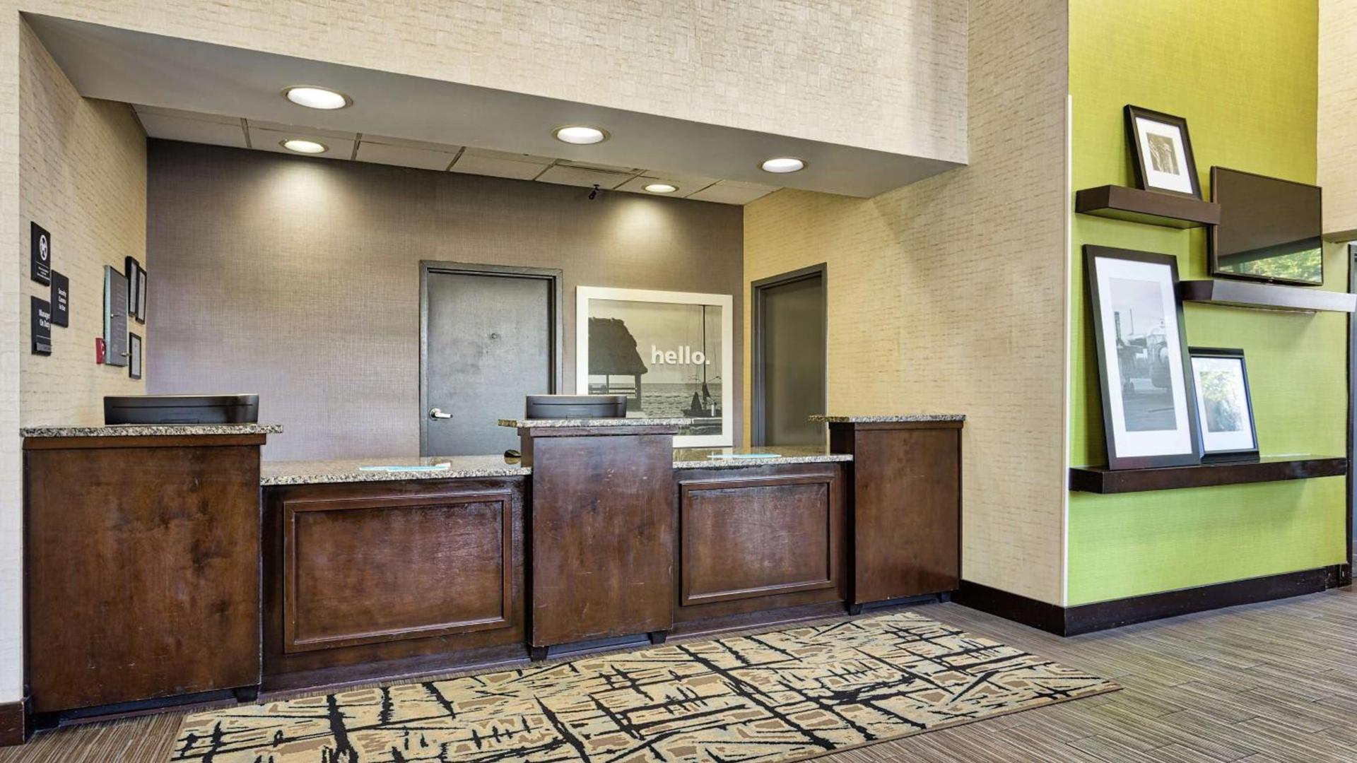 Hampton Inn Norfolk-Naval Base photo 4