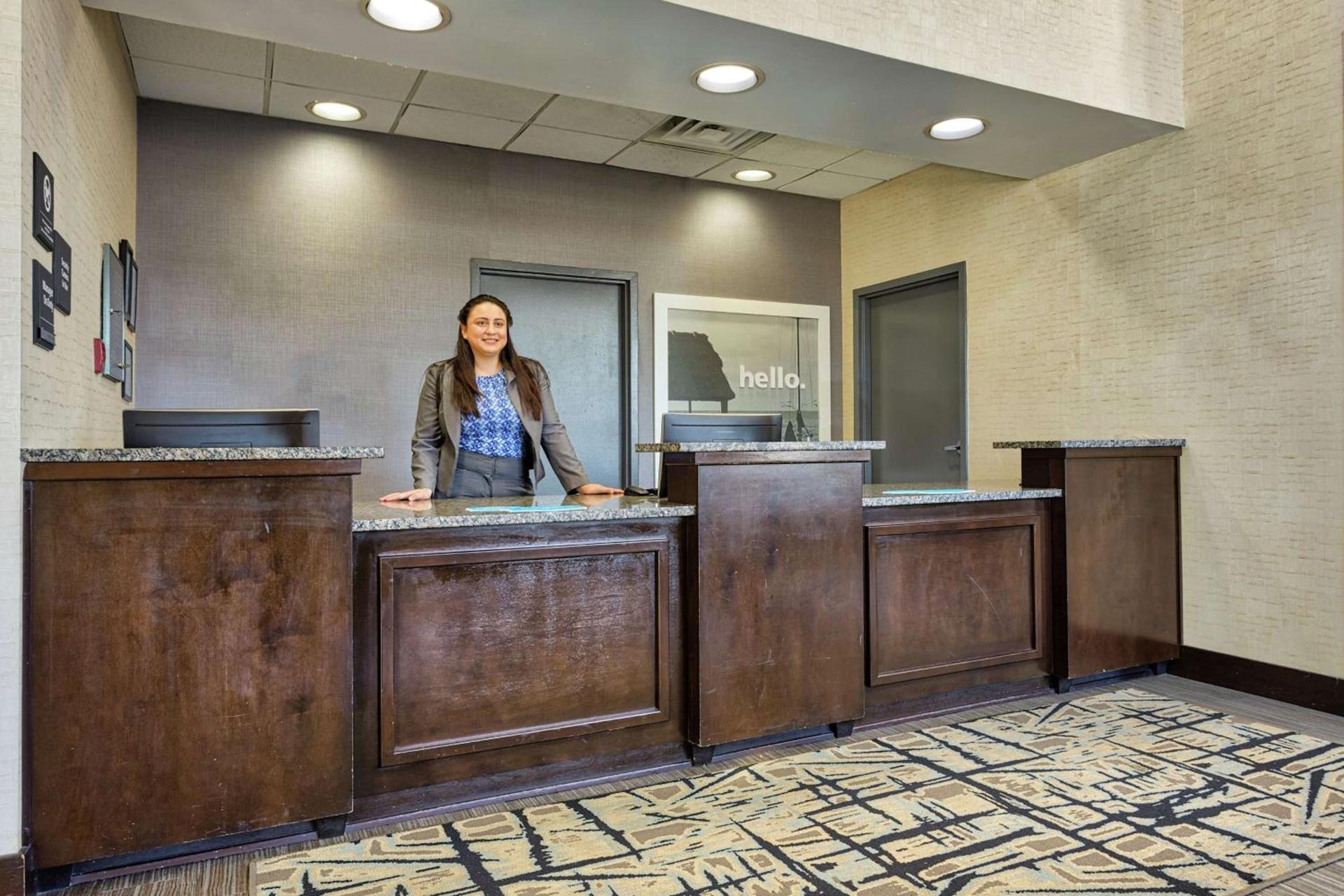 Hampton Inn Norfolk-Naval Base photo 5