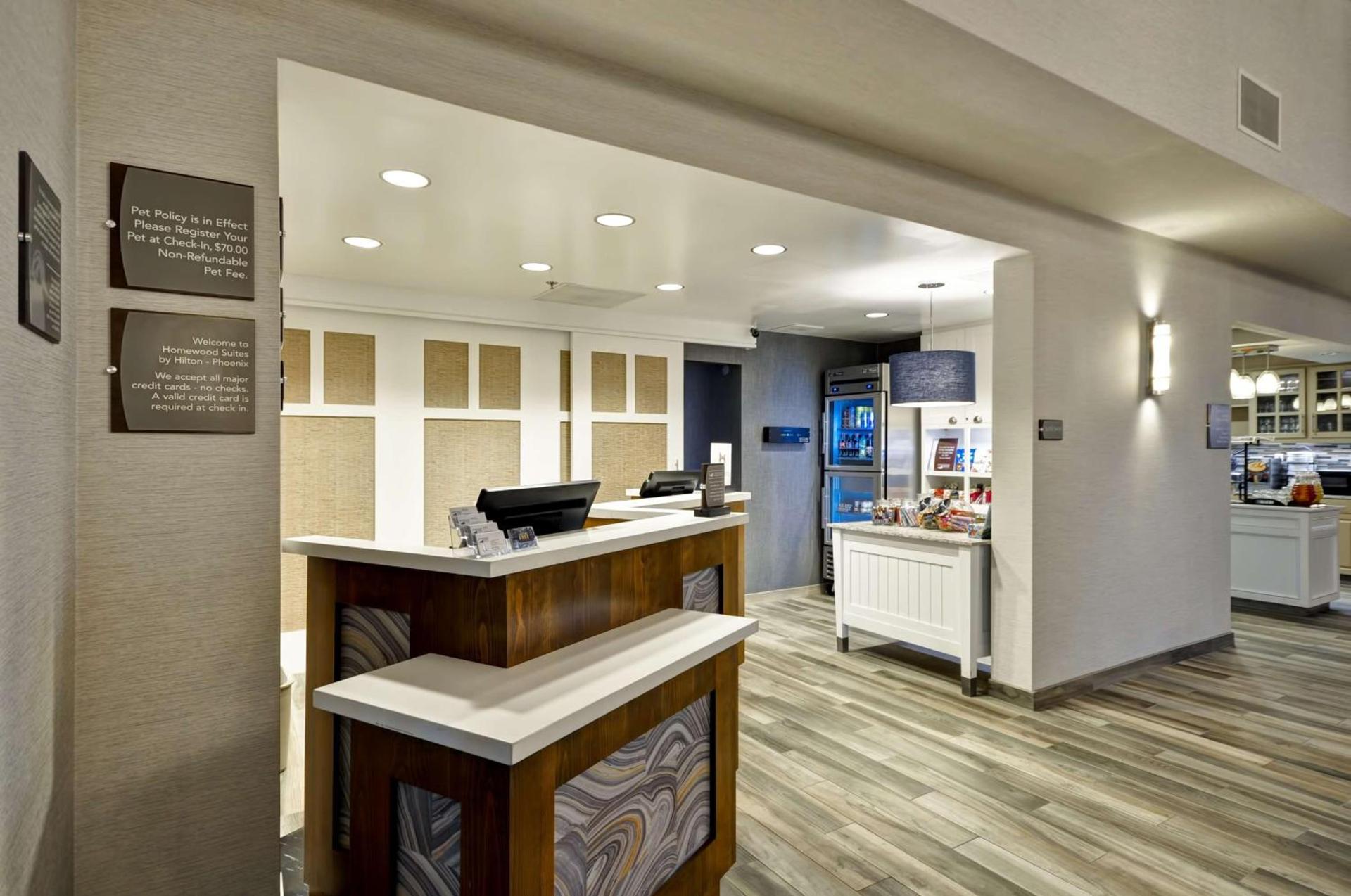 Homewood Suites by Hilton Phoenix-Biltmore photo 2