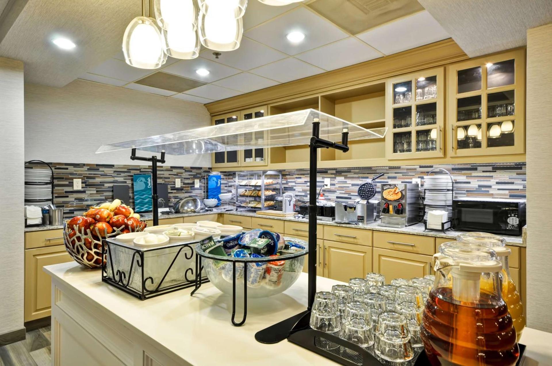 Homewood Suites by Hilton Phoenix-Biltmore photo 3