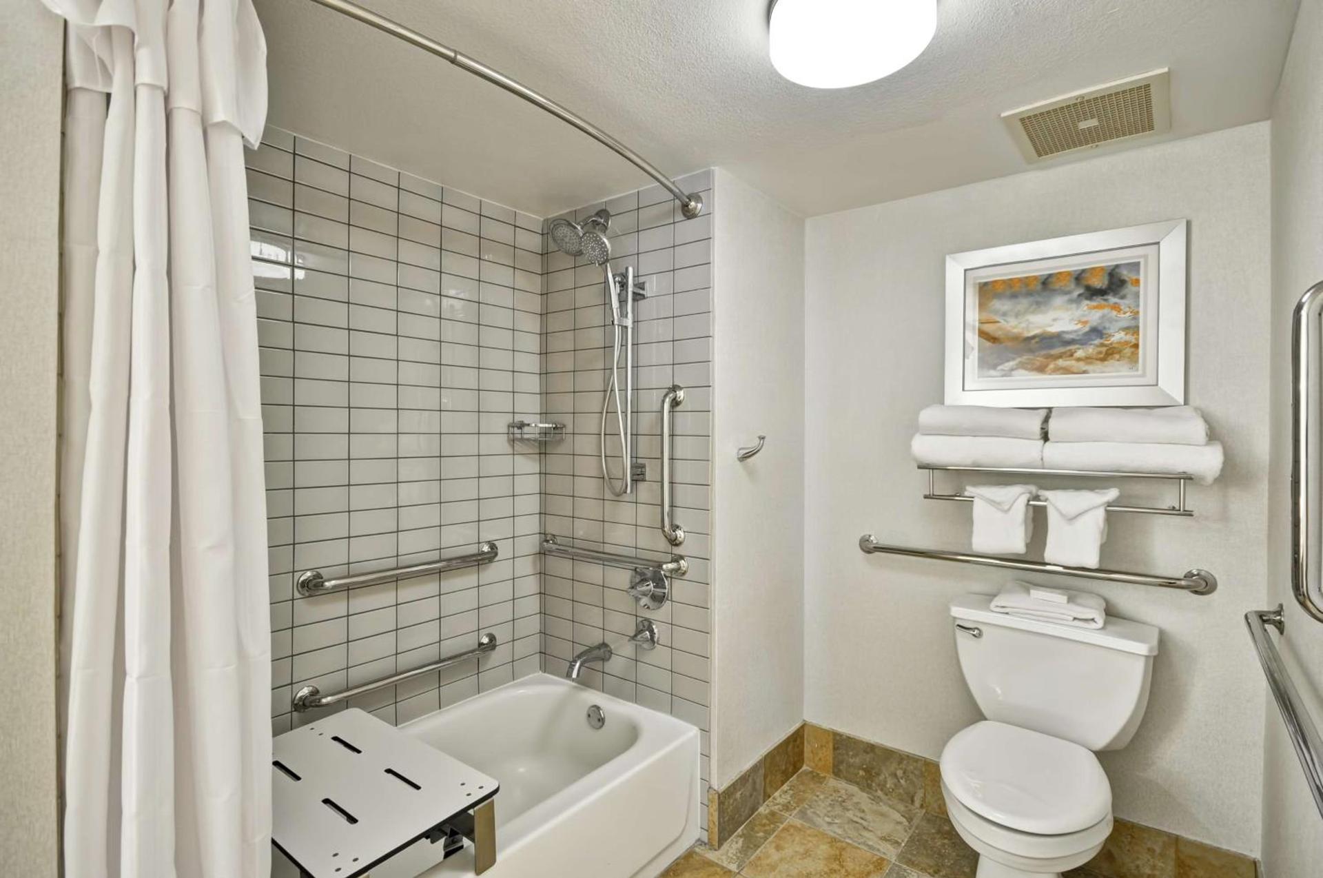 Homewood Suites by Hilton Phoenix-Biltmore photo 7