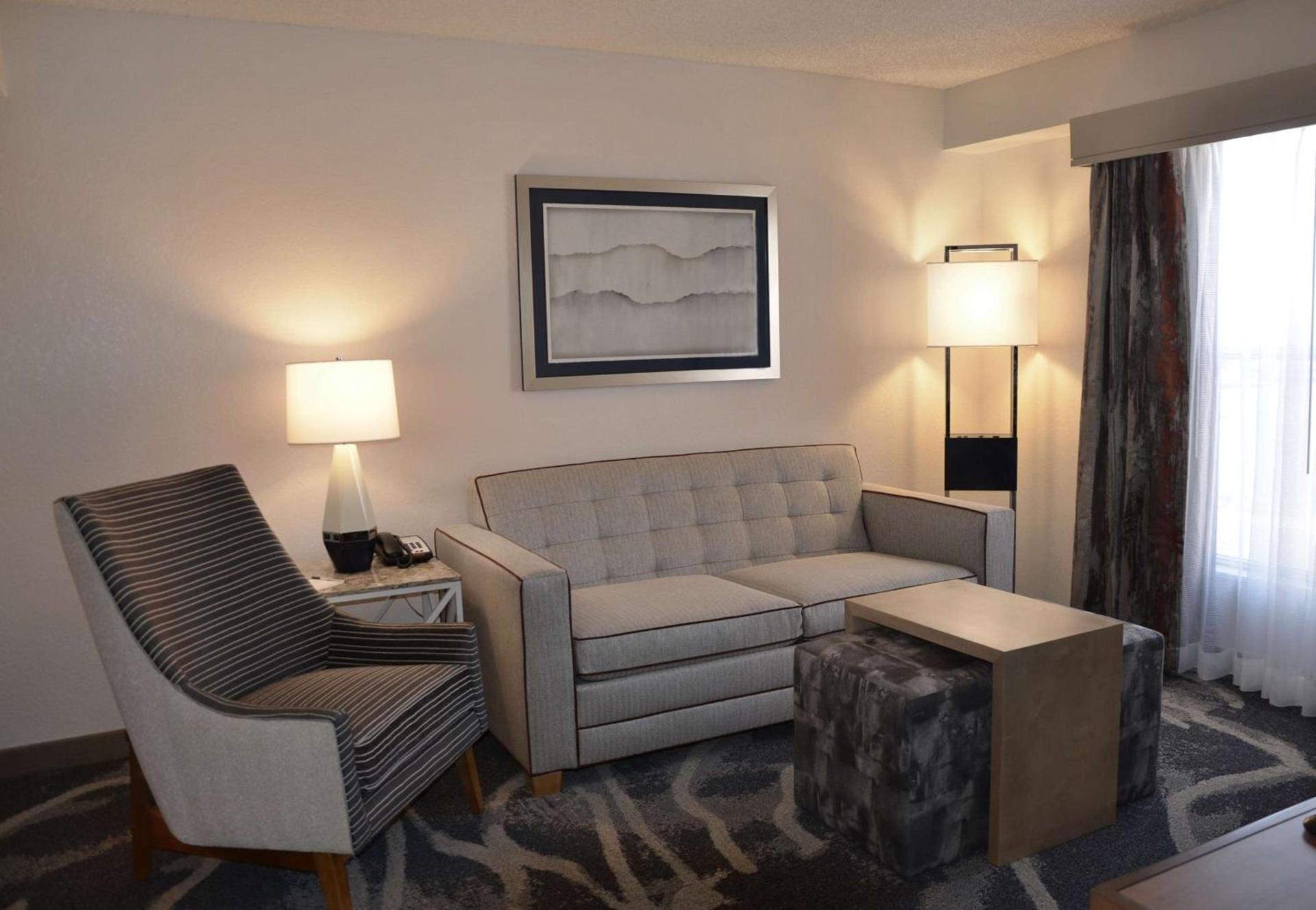Homewood Suites by Hilton Phoenix-Biltmore photo 12